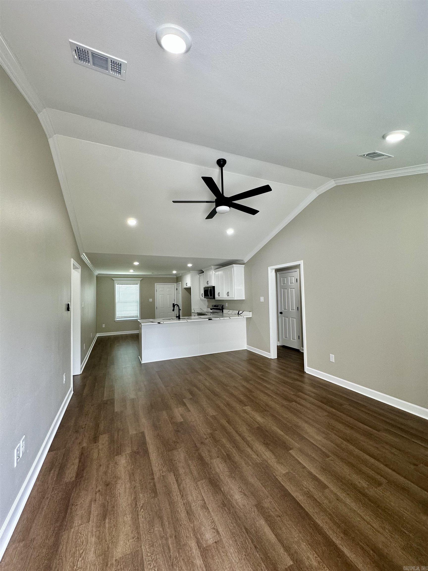 STONEWALL - Residential