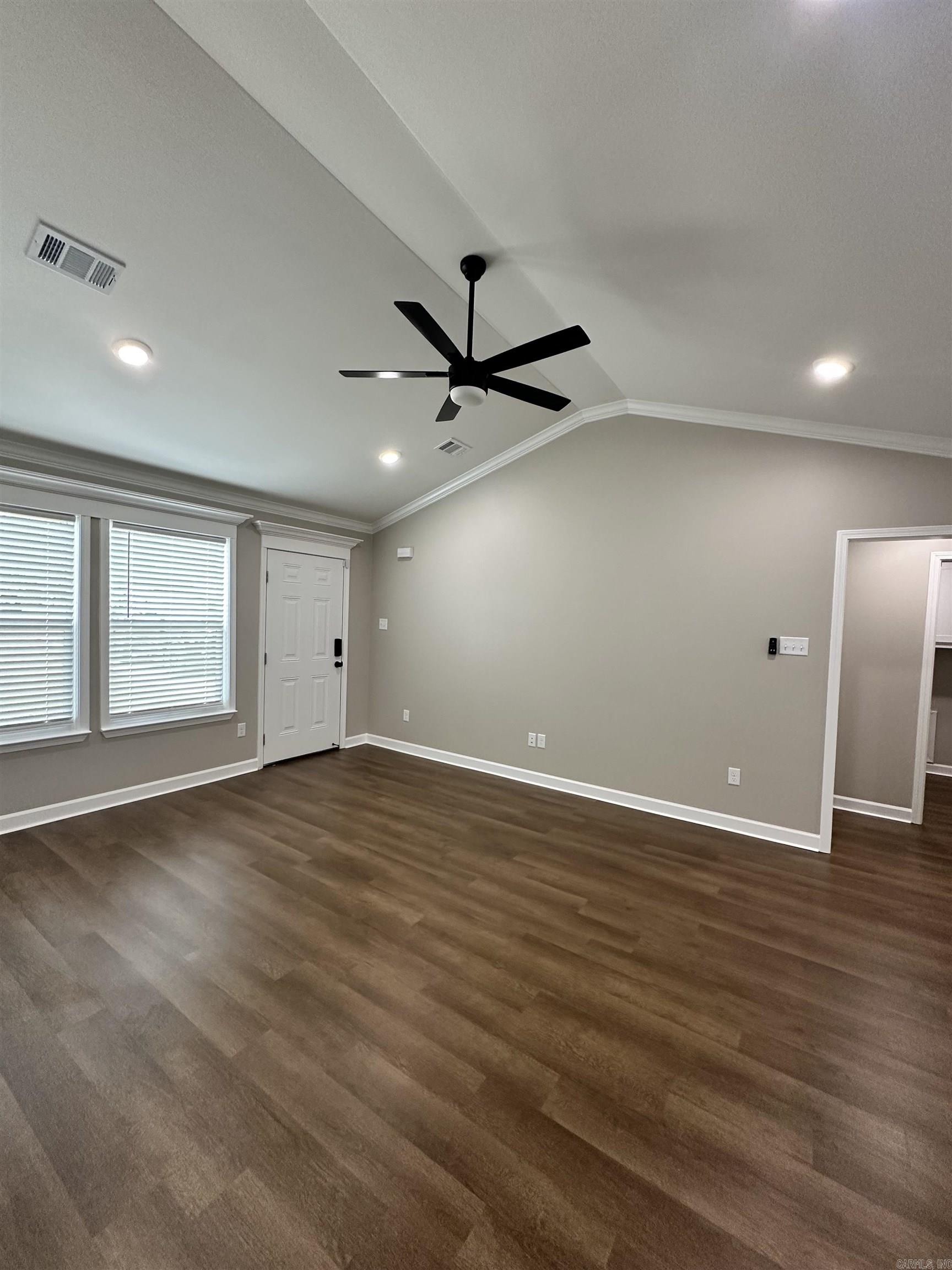 STONEWALL - Residential
