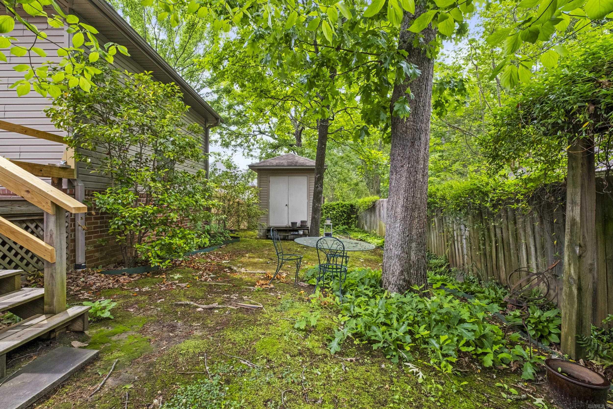 PEBBLE BEACH WOODS ADDN - Residential
