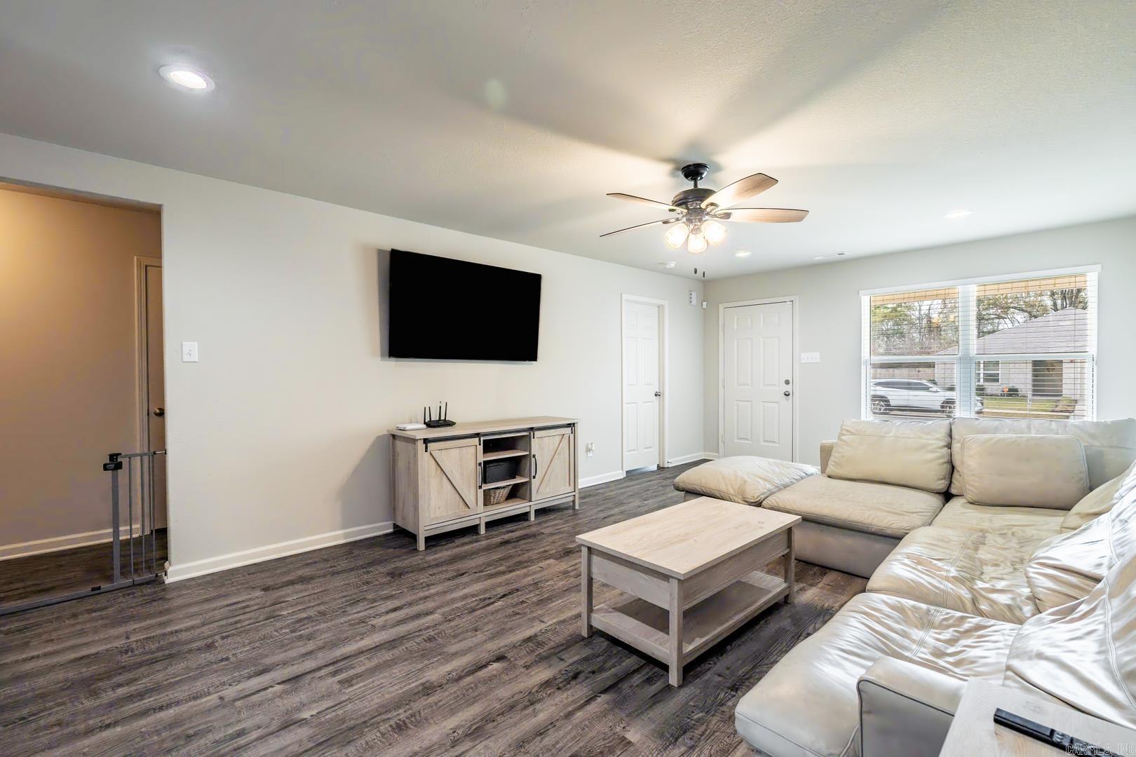 MUSEUM MEADOWS - Residential