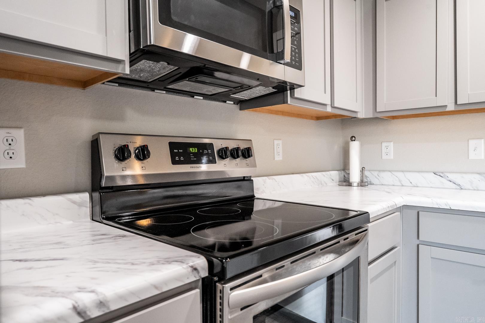 MUSEUM MEADOWS - Residential