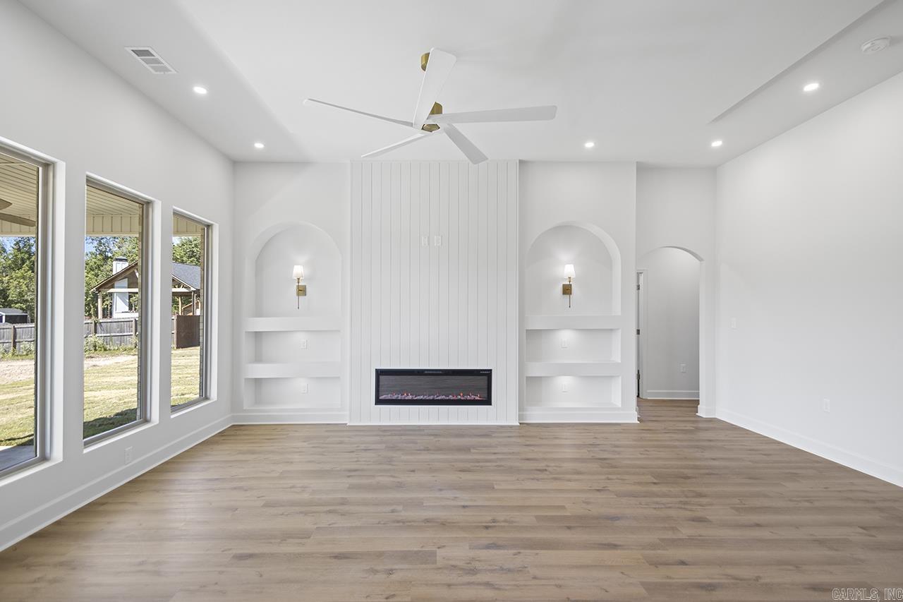 TIMBER POINT - Residential