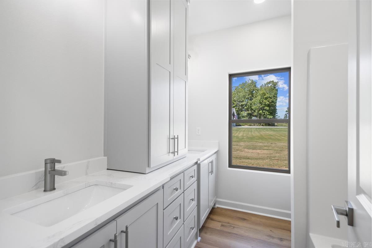 TIMBER POINT - Residential
