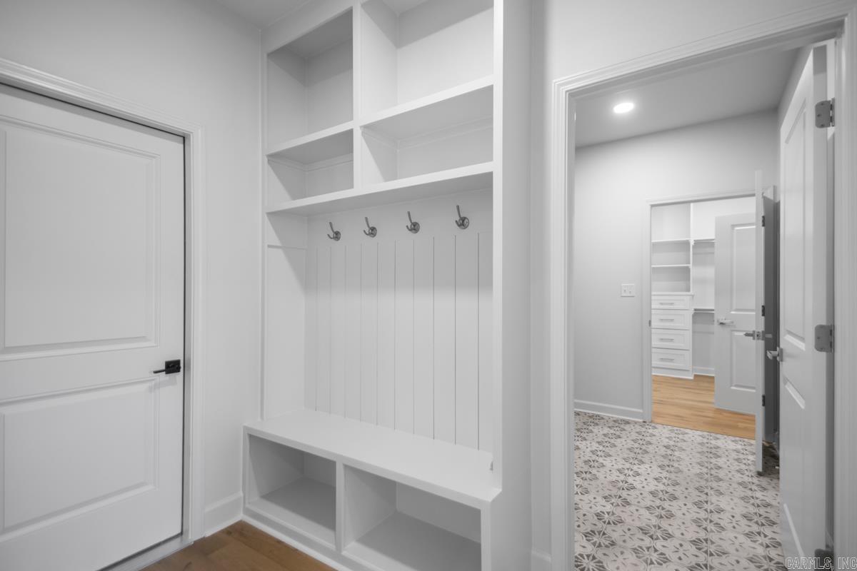TIMBER POINT - Residential