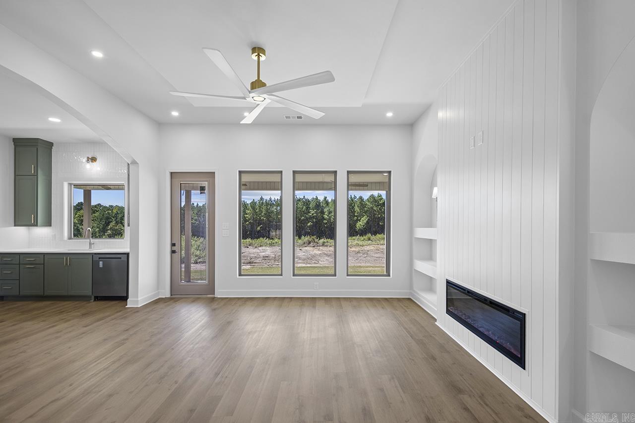 TIMBER POINT - Residential