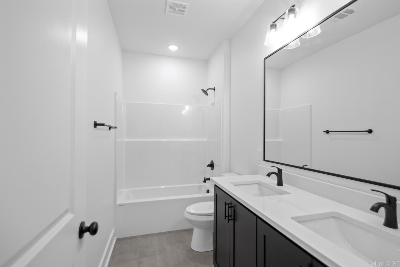 SPENCER CROSSING LLC - Residential