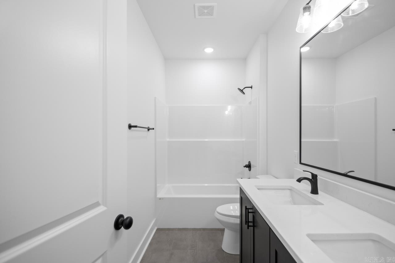 SPENCER CROSSING LLC - Residential