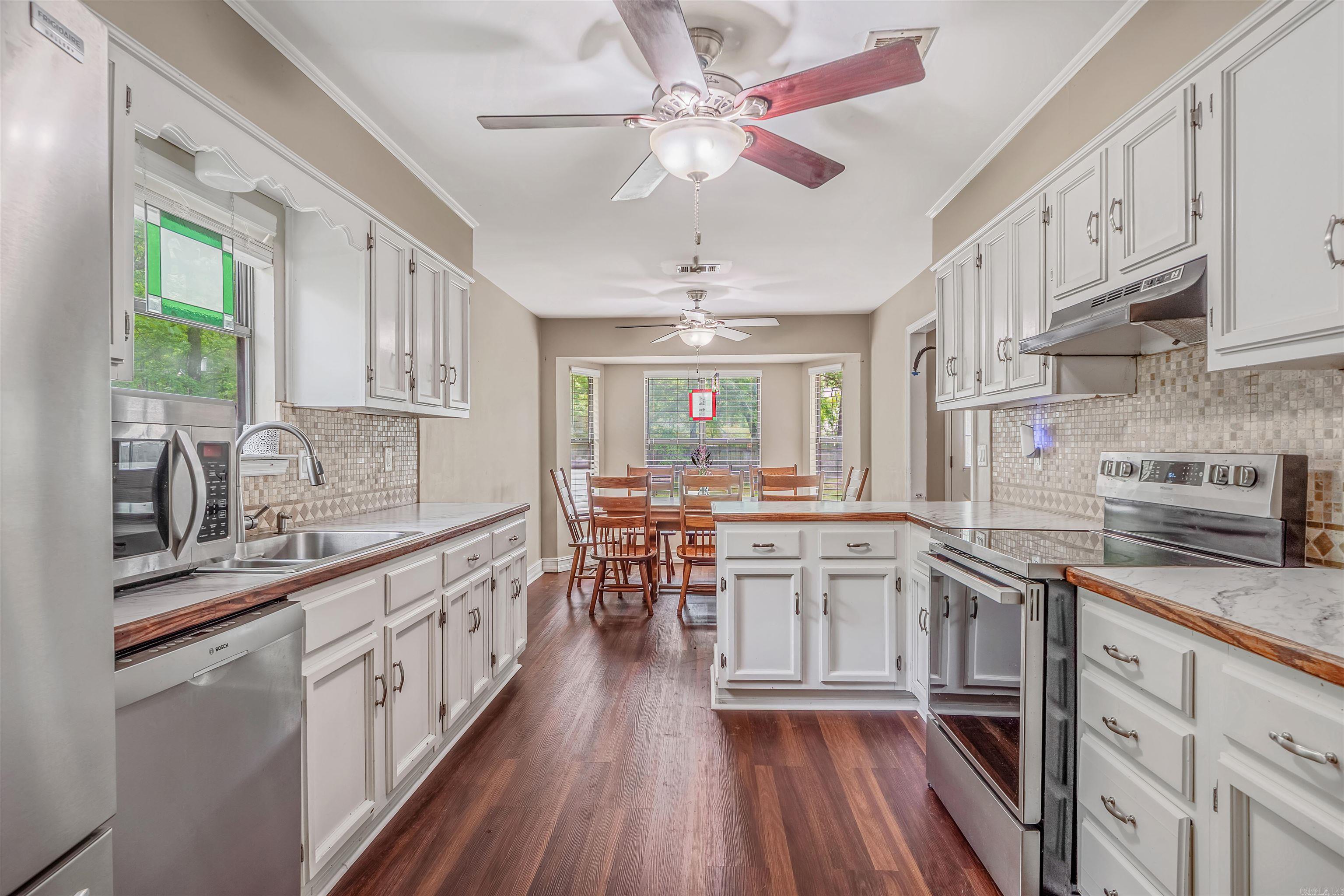 OTTER CREEK COMMUNITY - Residential