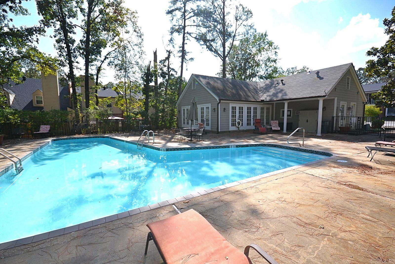 ANDOVER SQUARE - Residential