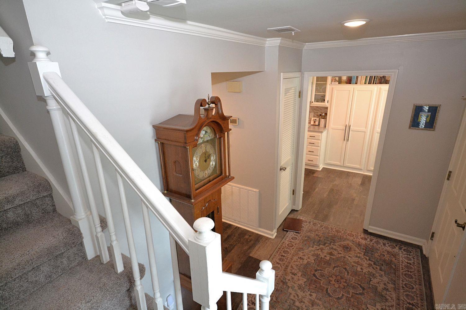 ANDOVER SQUARE - Residential