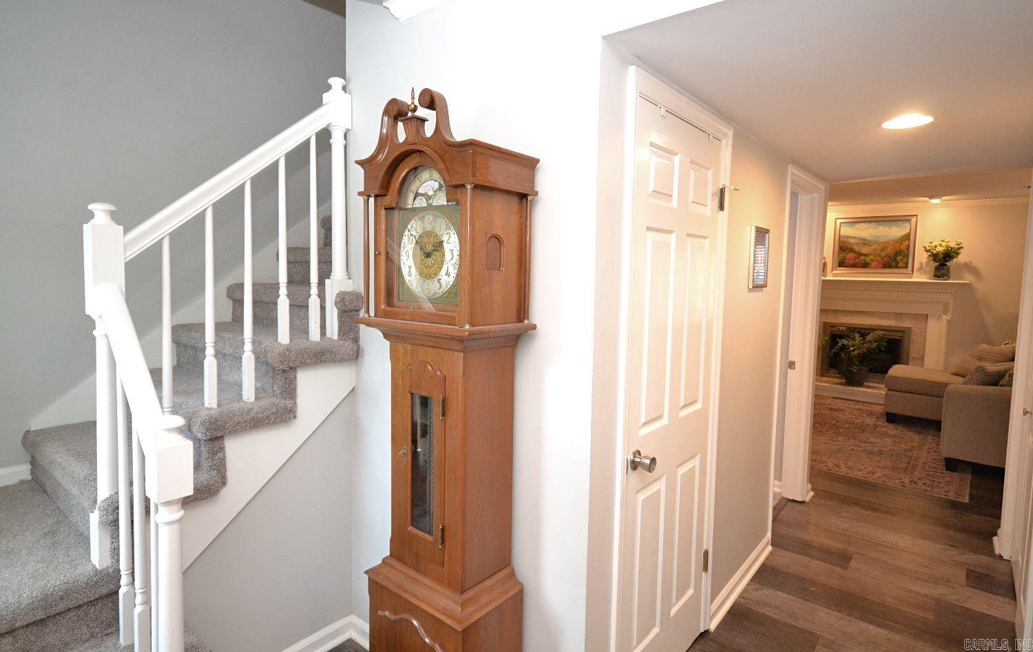 ANDOVER SQUARE - Residential