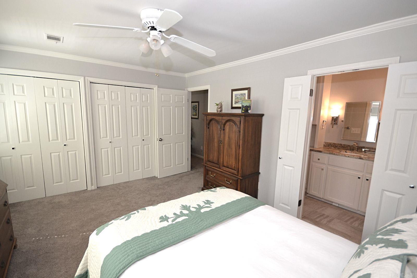 ANDOVER SQUARE - Residential