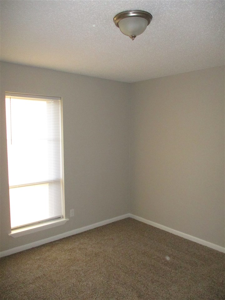 Woodlawn Heights - Residential Lease