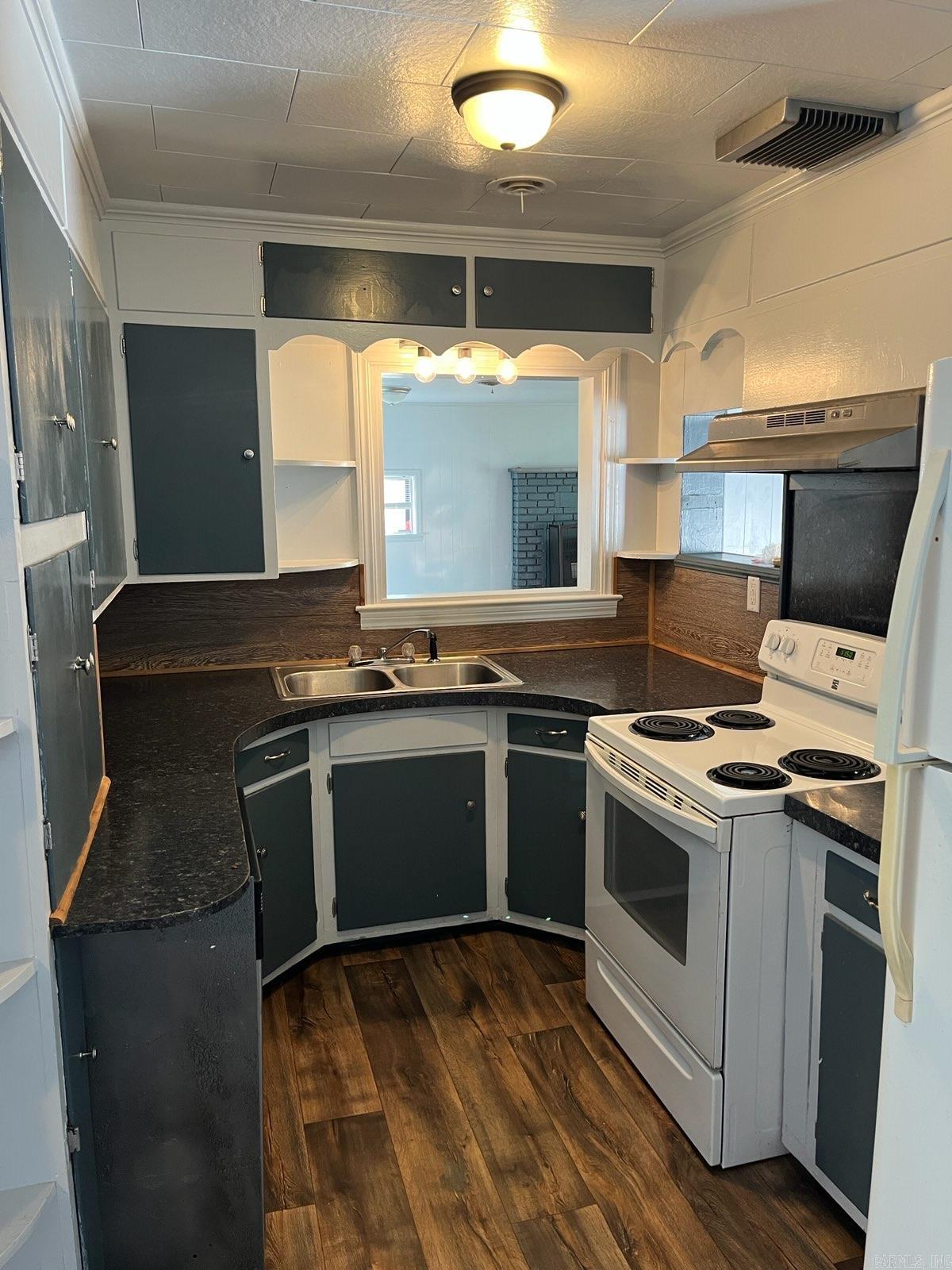 Mosher - Commercial Sale