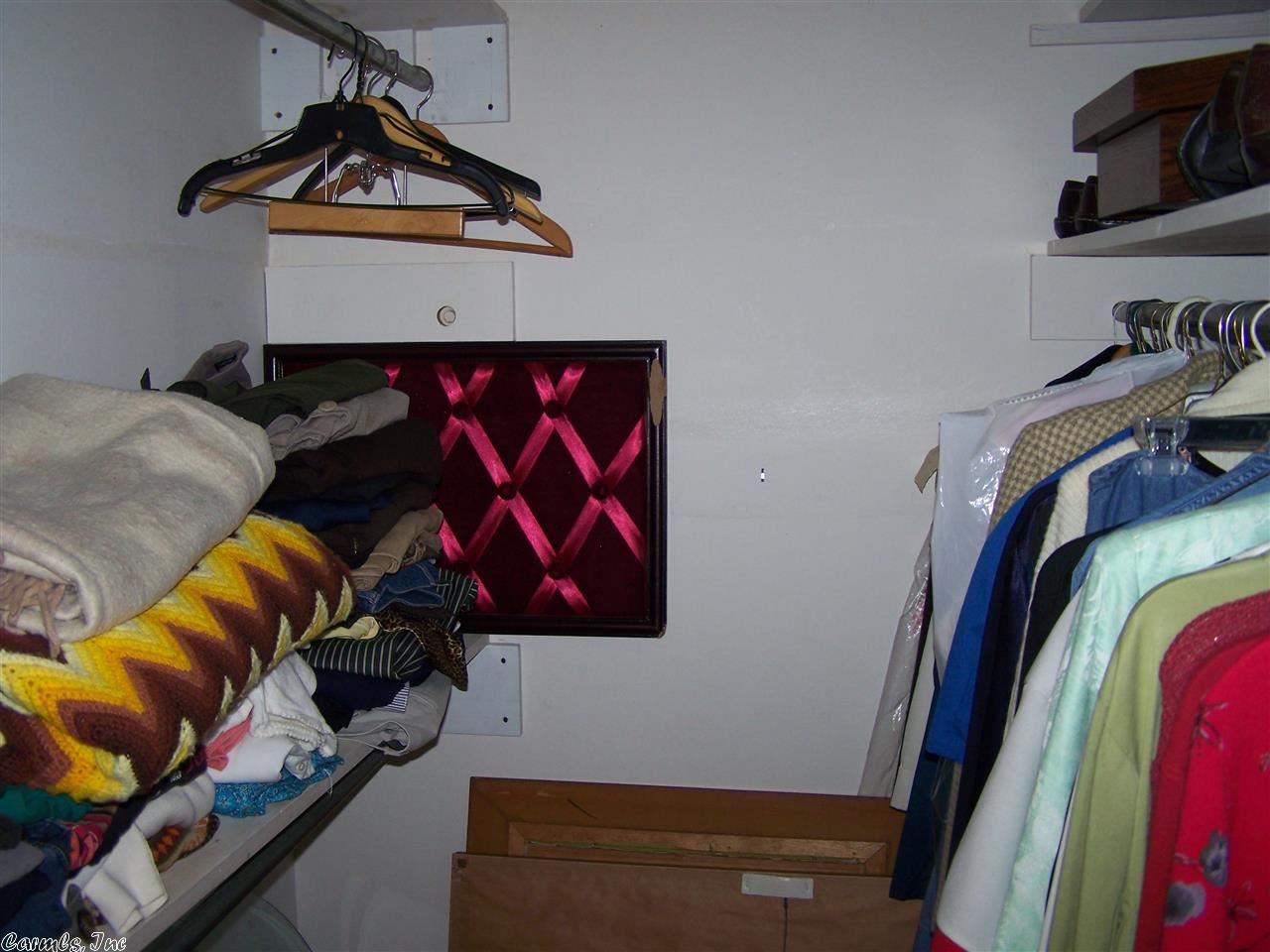 Knollcrest - Residential