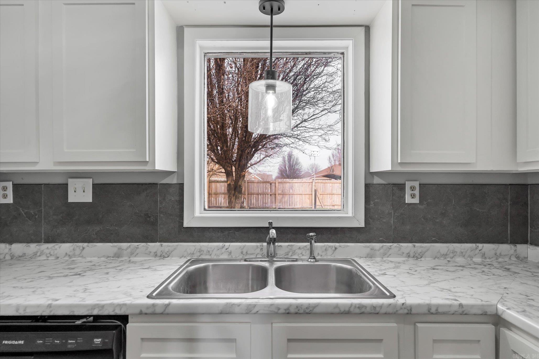 Criss 2nd - Residential