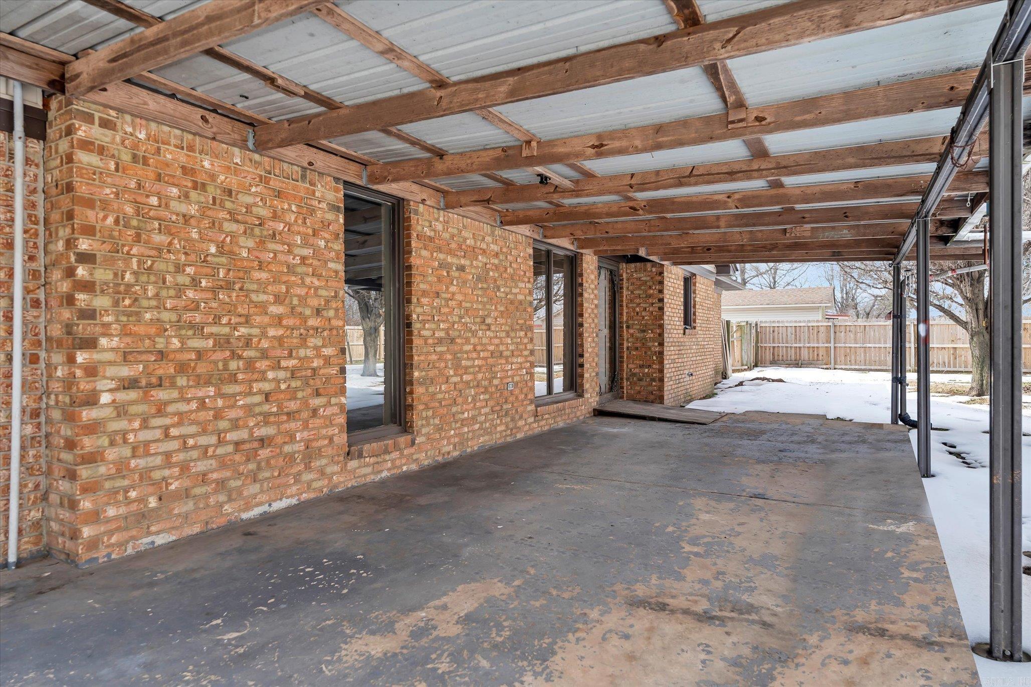 Criss 2nd - Residential