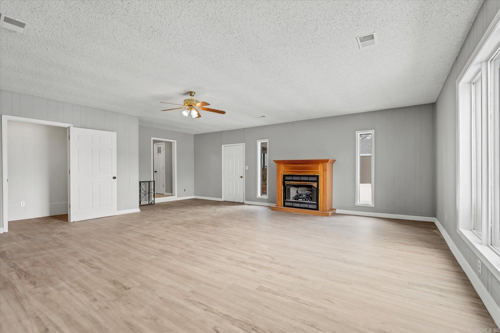 Criss 2nd - Residential