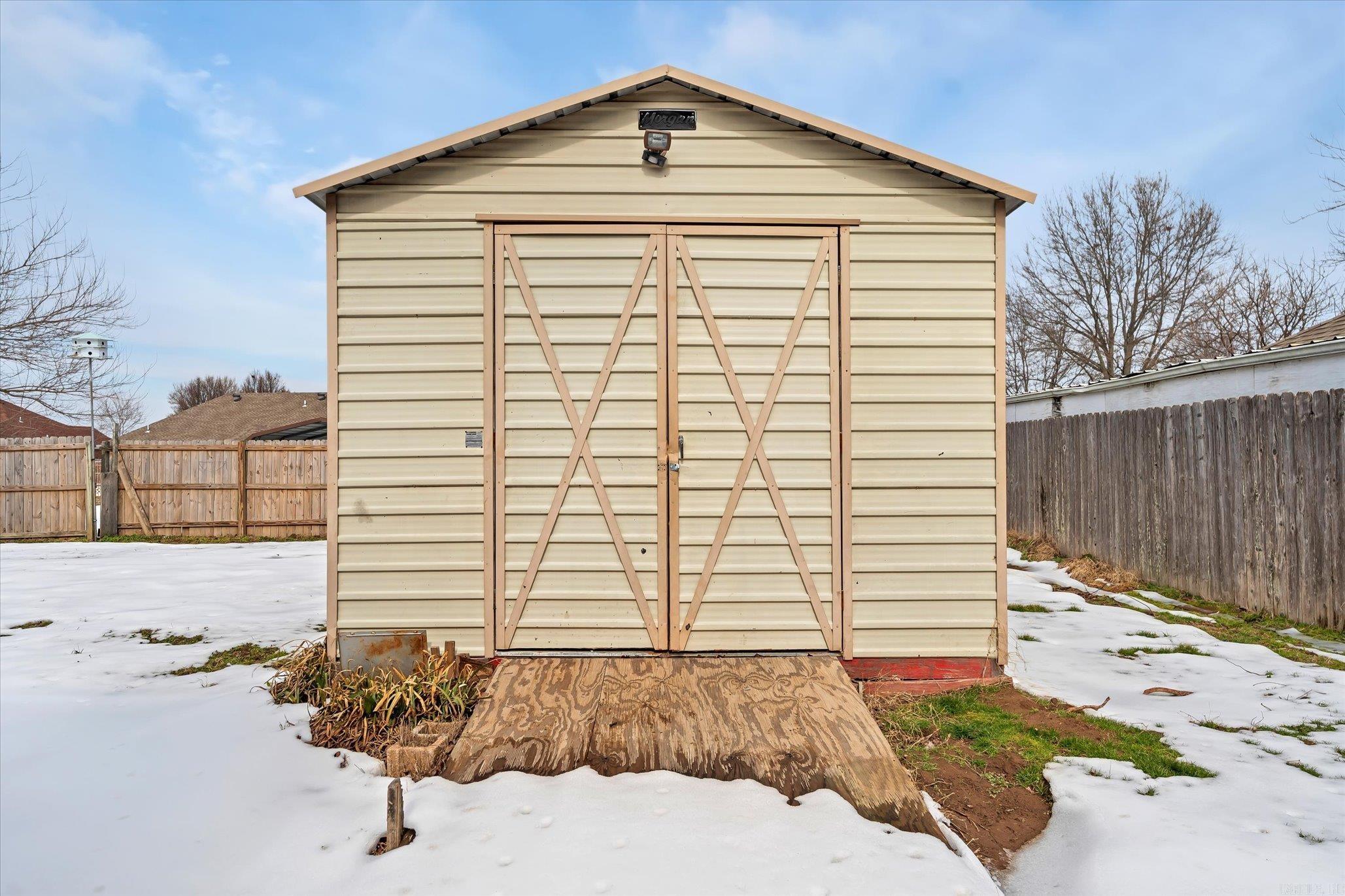 Criss 2nd - Residential