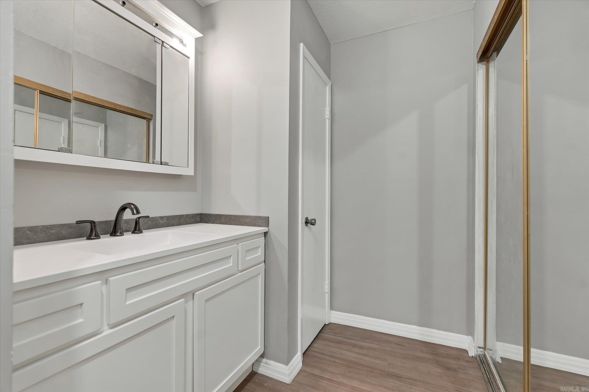 Criss 2nd - Residential