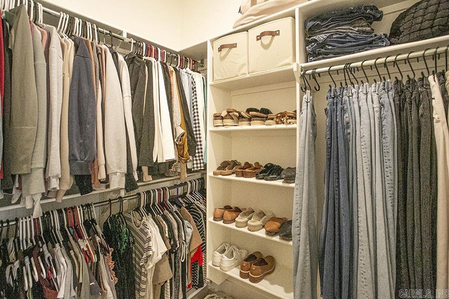 CARNAHAN VILLAGE SUB - Residential