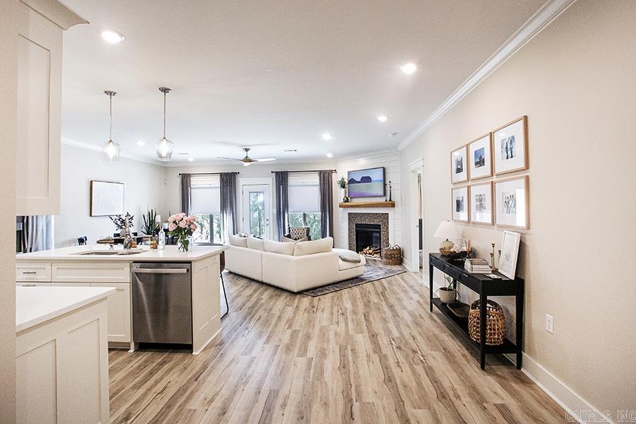 CARNAHAN VILLAGE SUB - Residential