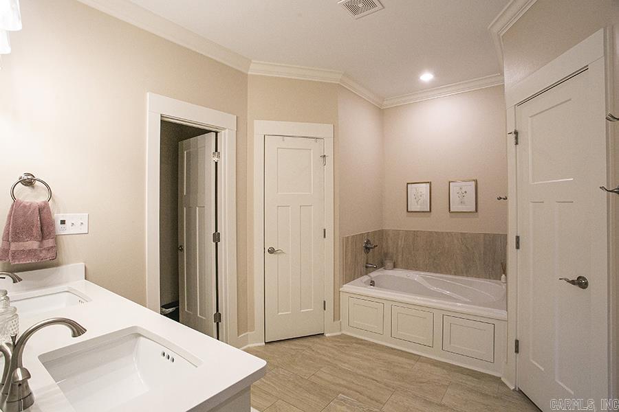 CARNAHAN VILLAGE SUB - Residential