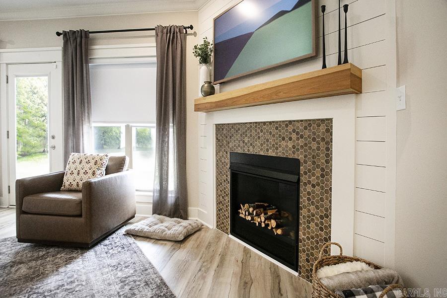 CARNAHAN VILLAGE SUB - Residential