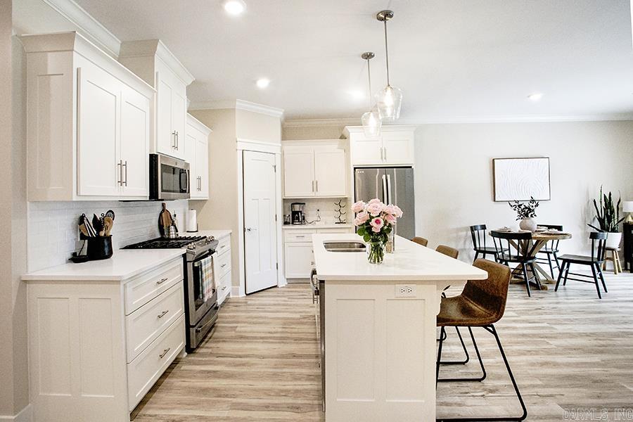 CARNAHAN VILLAGE SUB - Residential