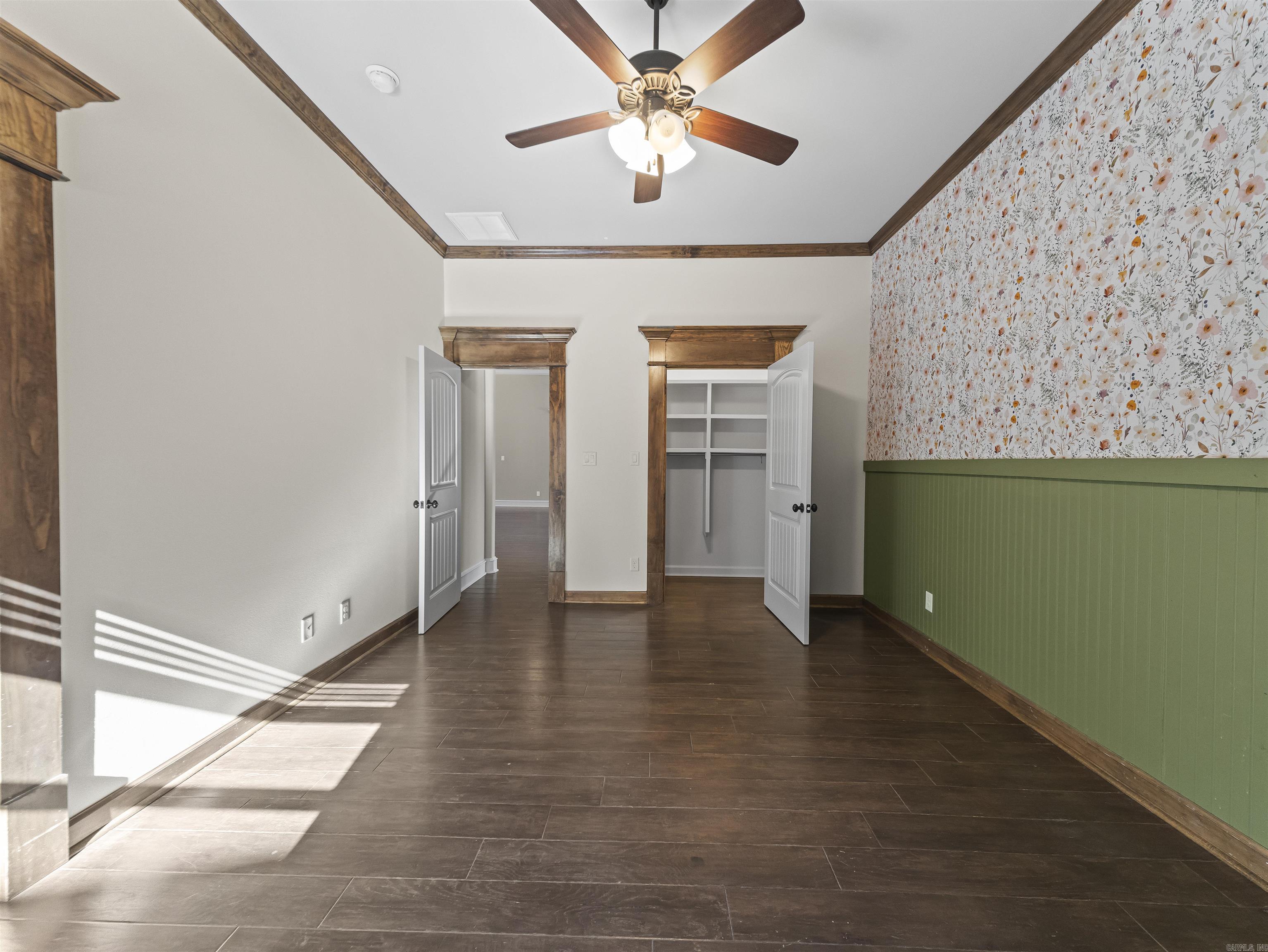 ARLINGTON PARK - Residential