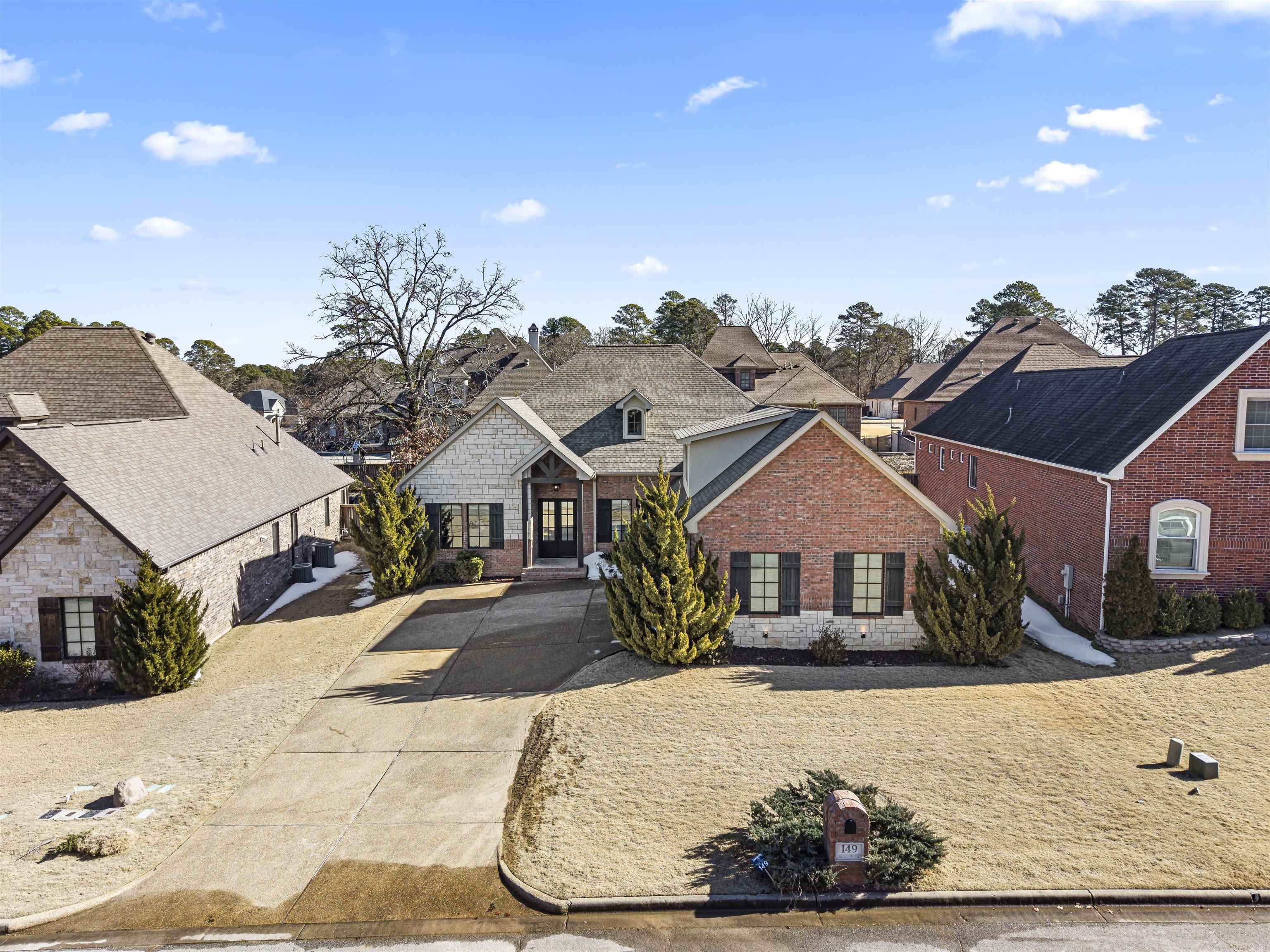 ARLINGTON PARK - Residential