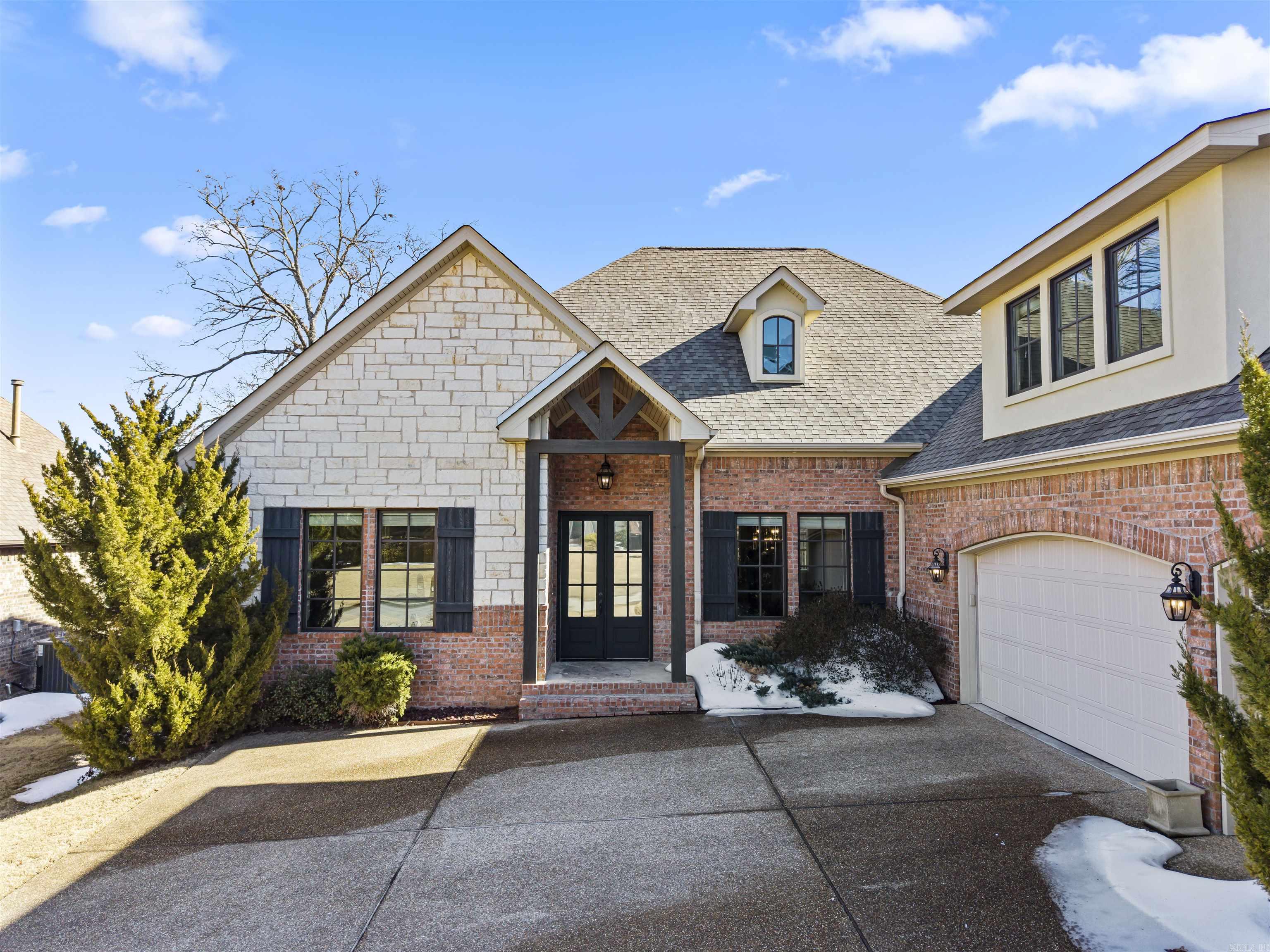 ARLINGTON PARK - Residential