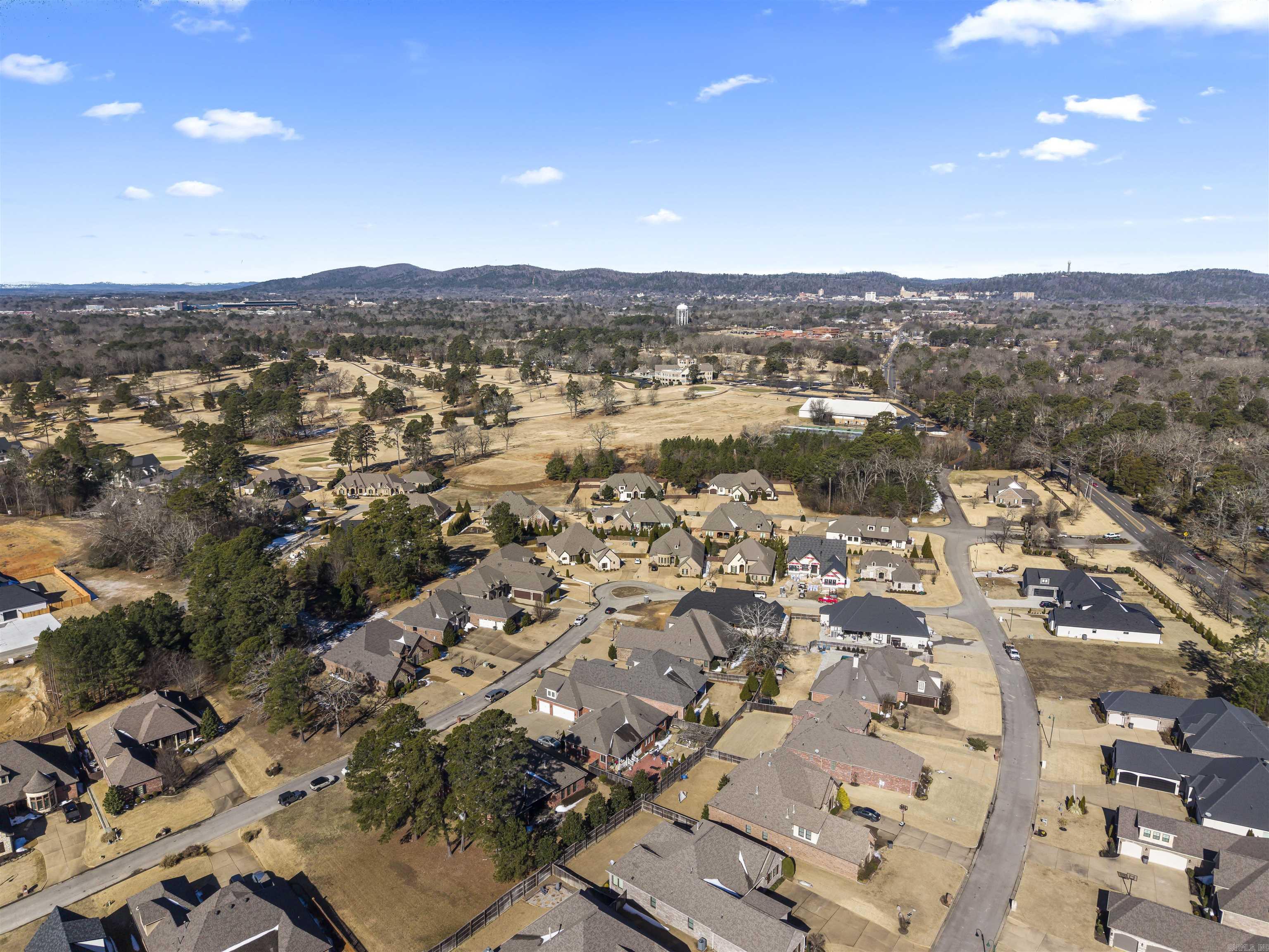 ARLINGTON PARK - Residential