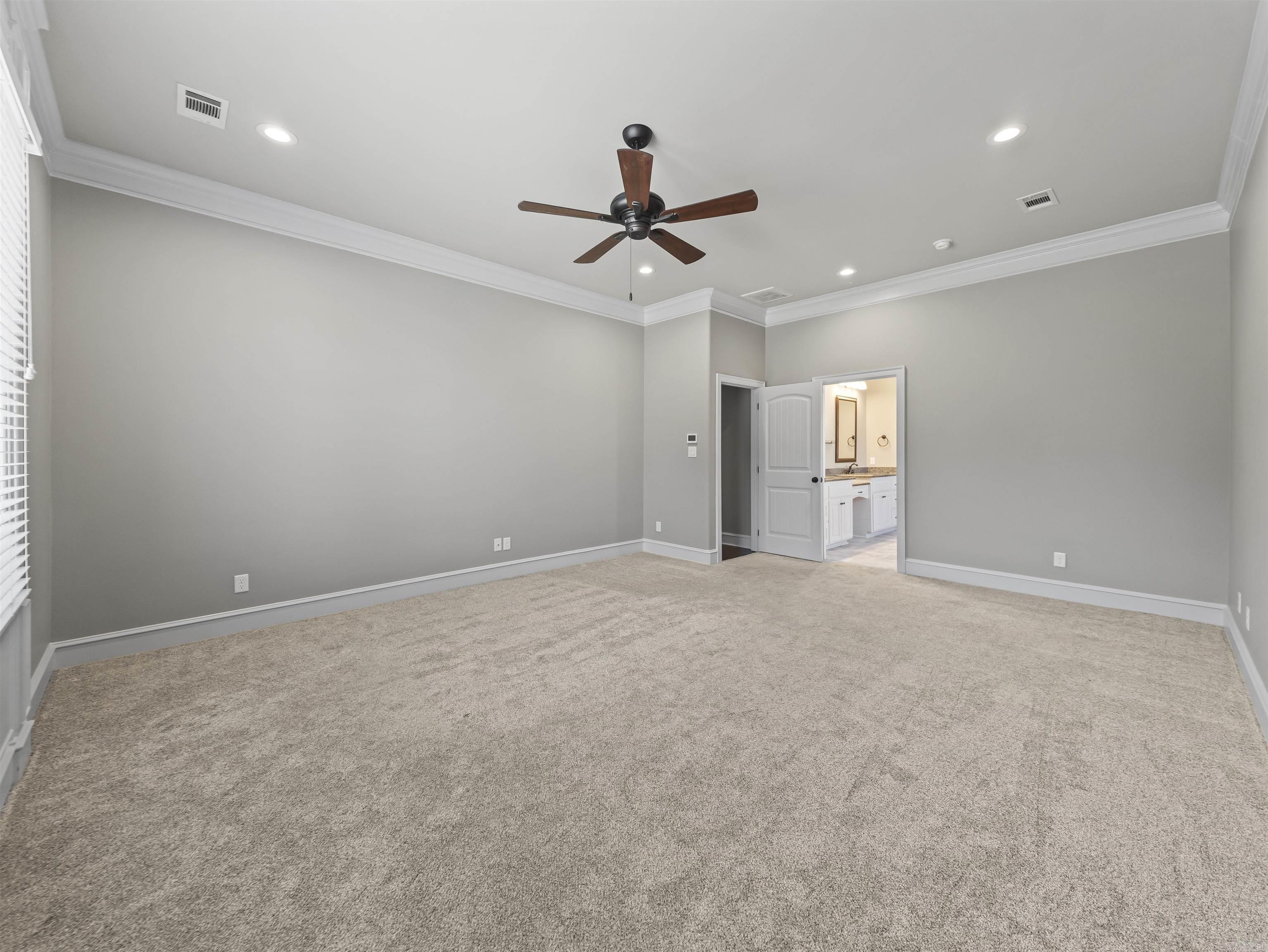 ARLINGTON PARK - Residential