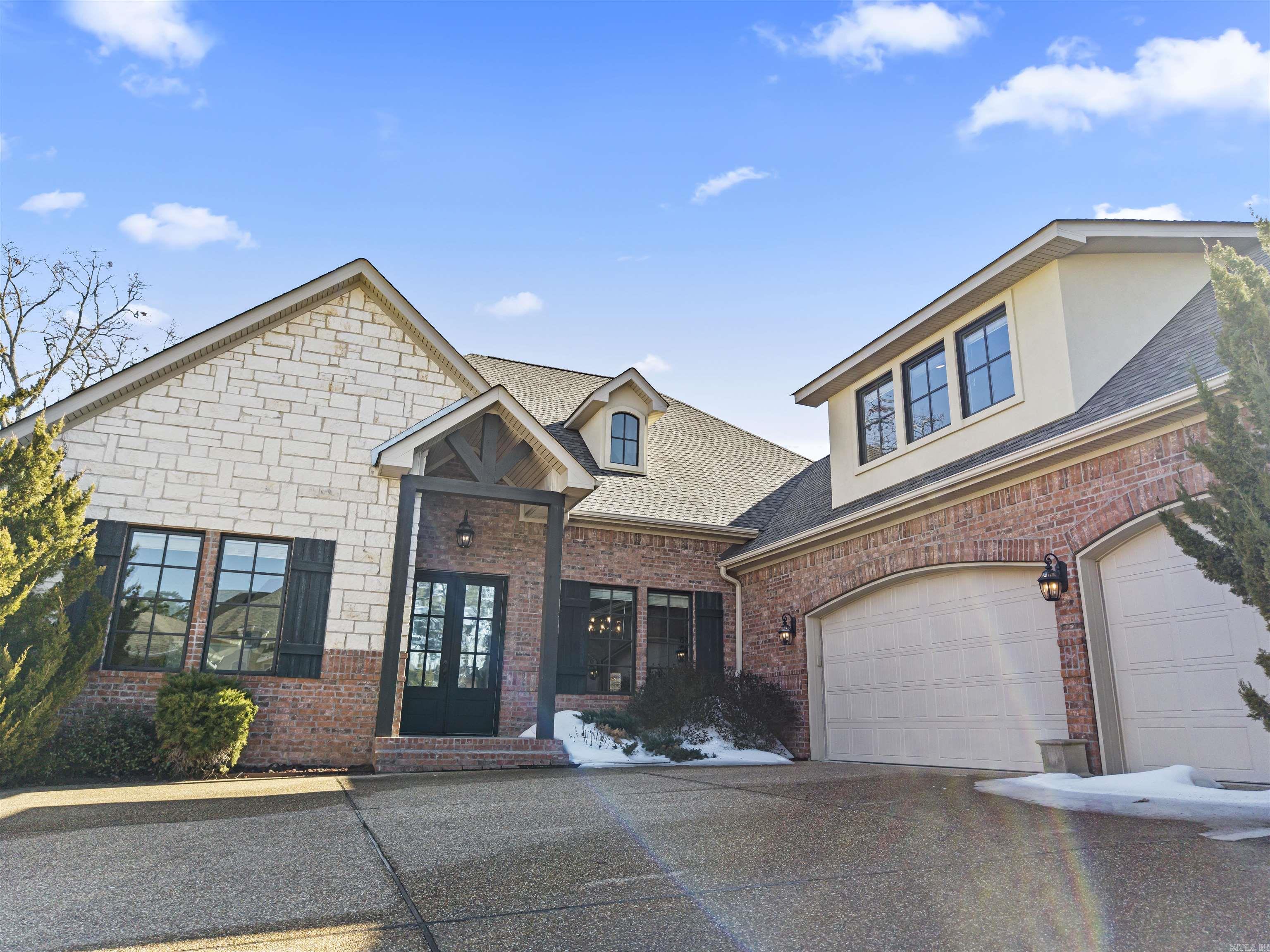 ARLINGTON PARK - Residential