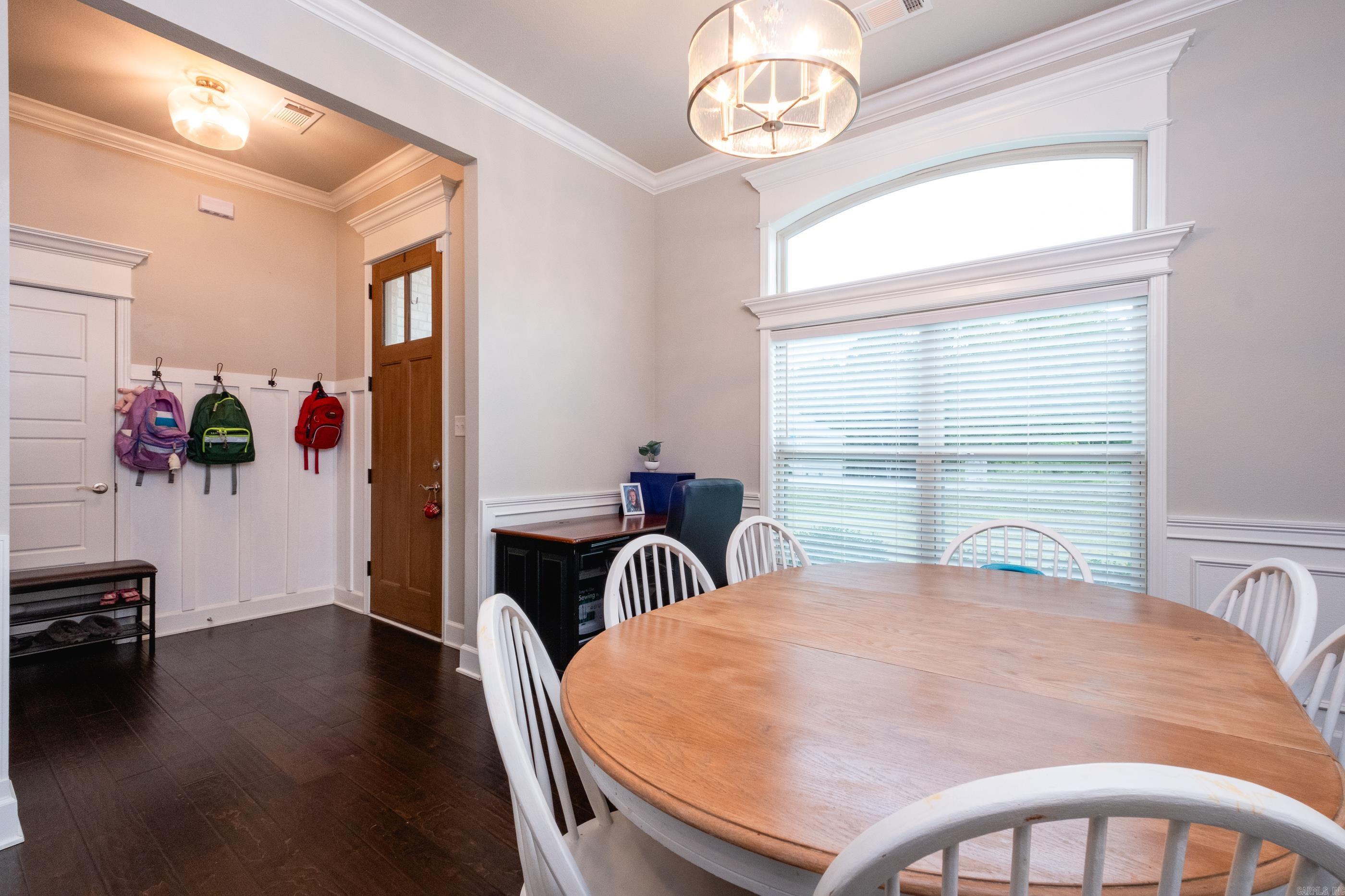 PINEWOOD ESTATES - Residential