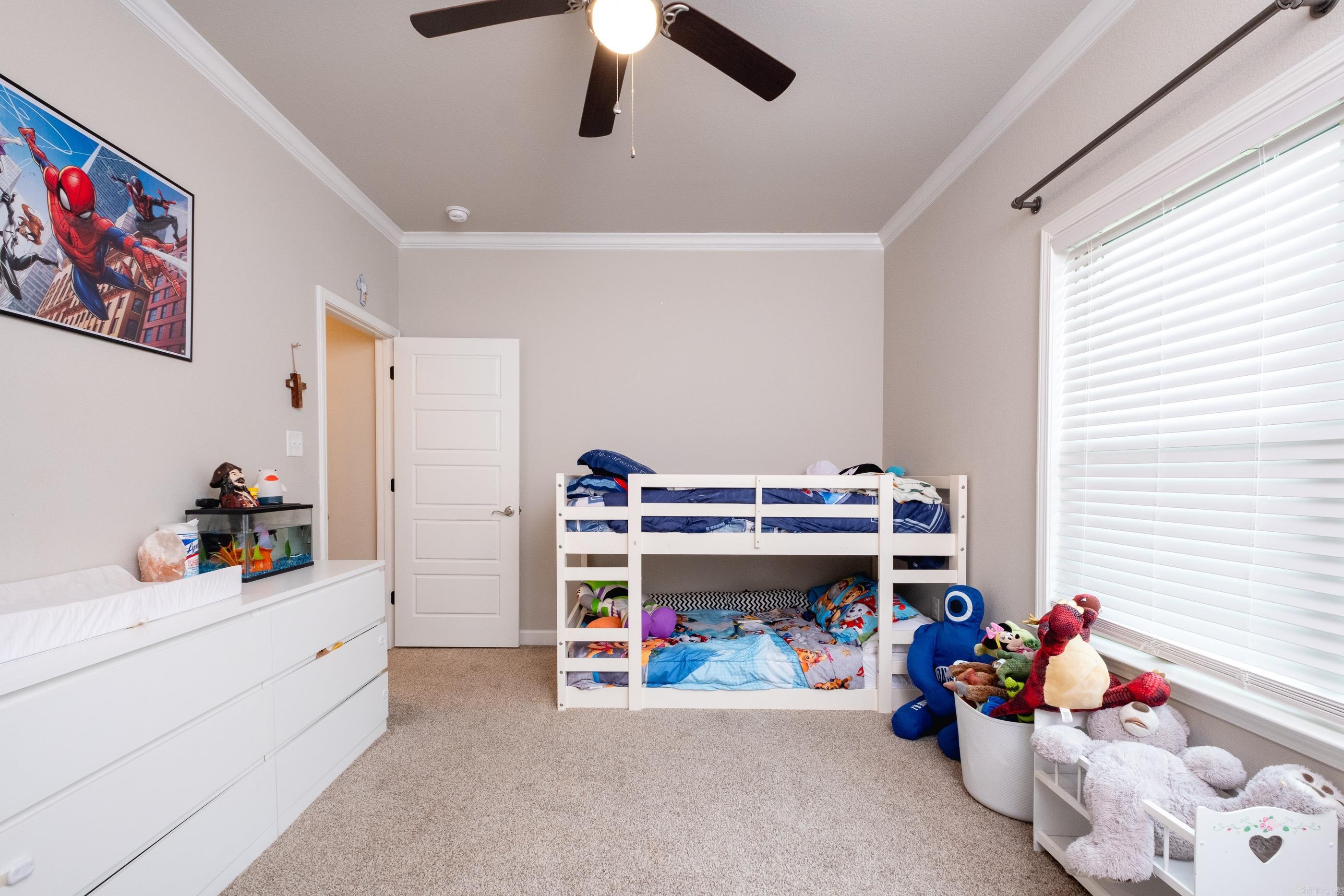 PINEWOOD ESTATES - Residential