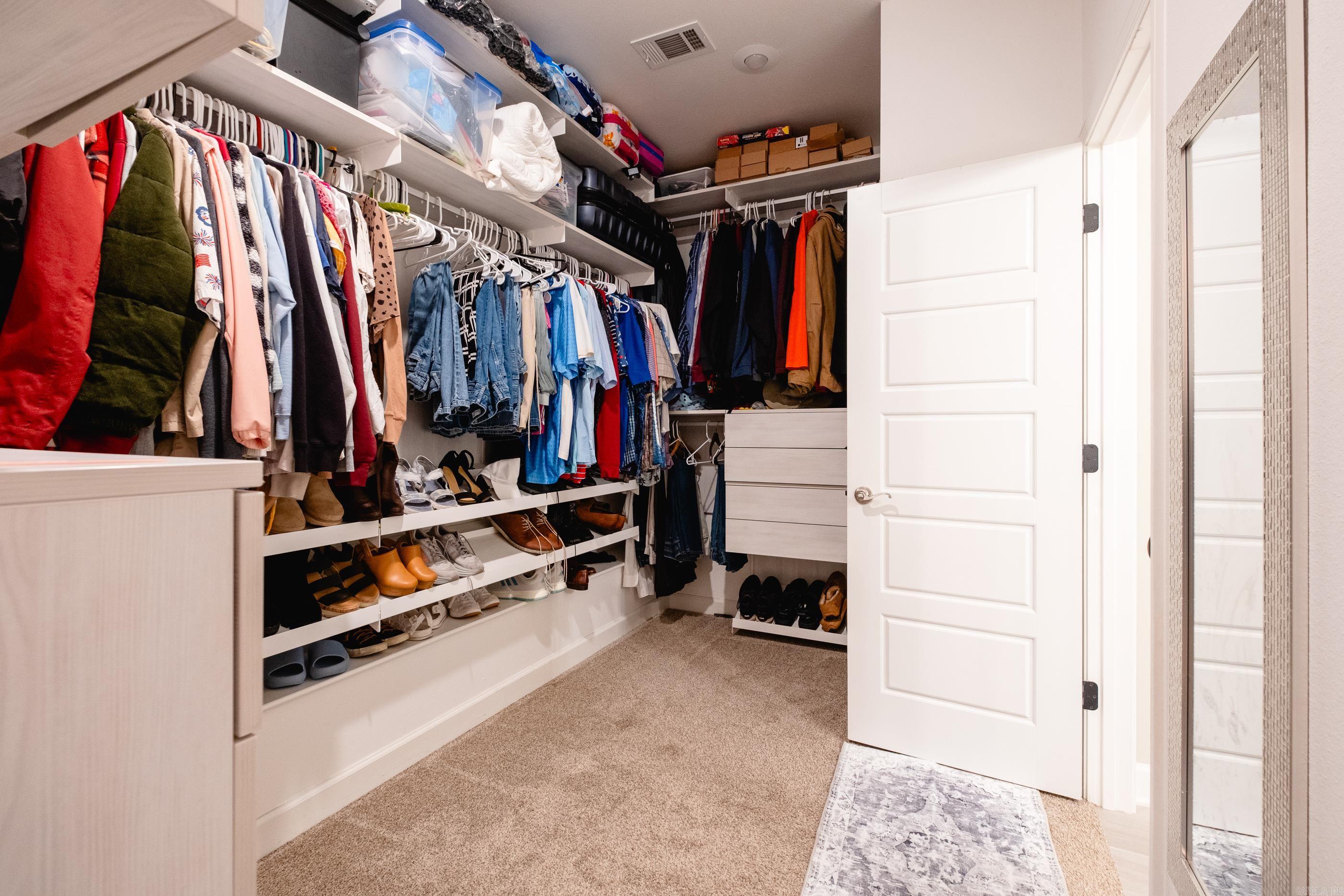 PINEWOOD ESTATES - Residential