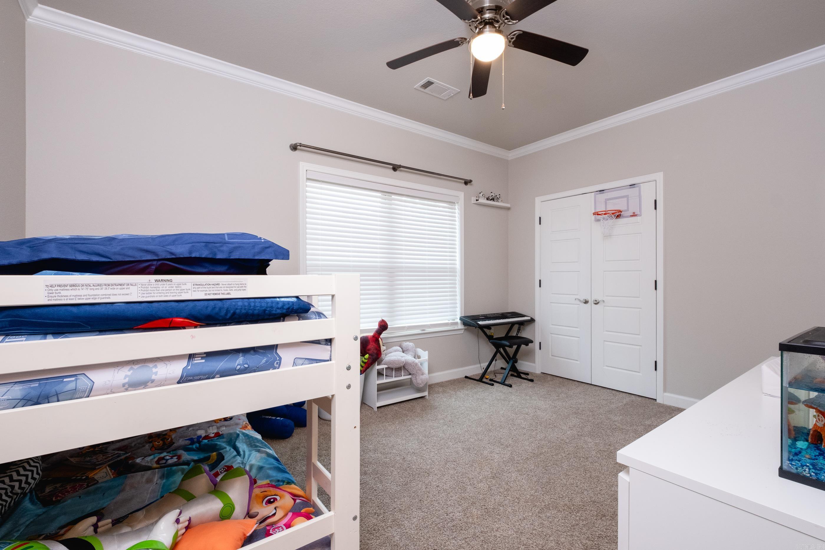 PINEWOOD ESTATES - Residential