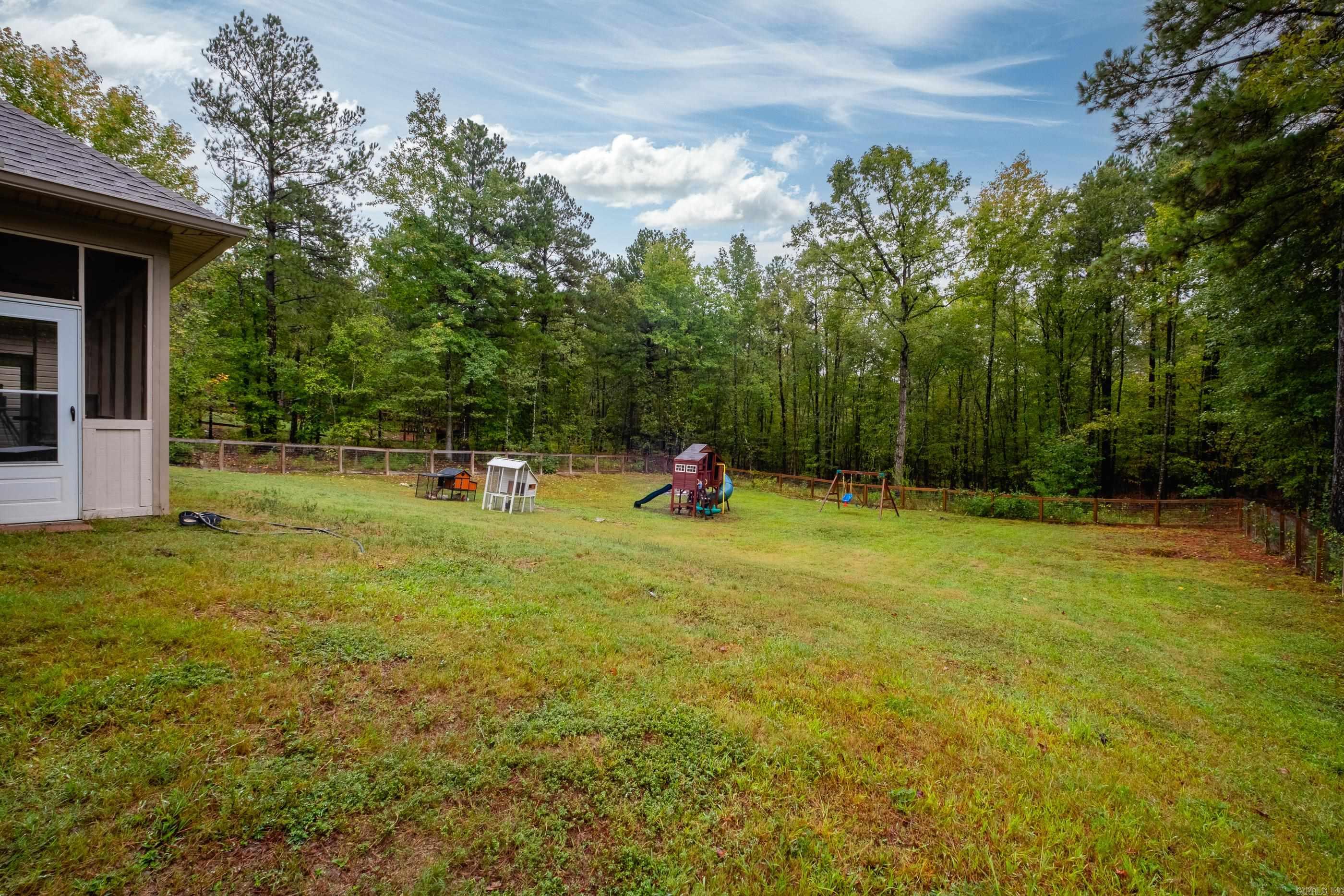 PINEWOOD ESTATES - Residential