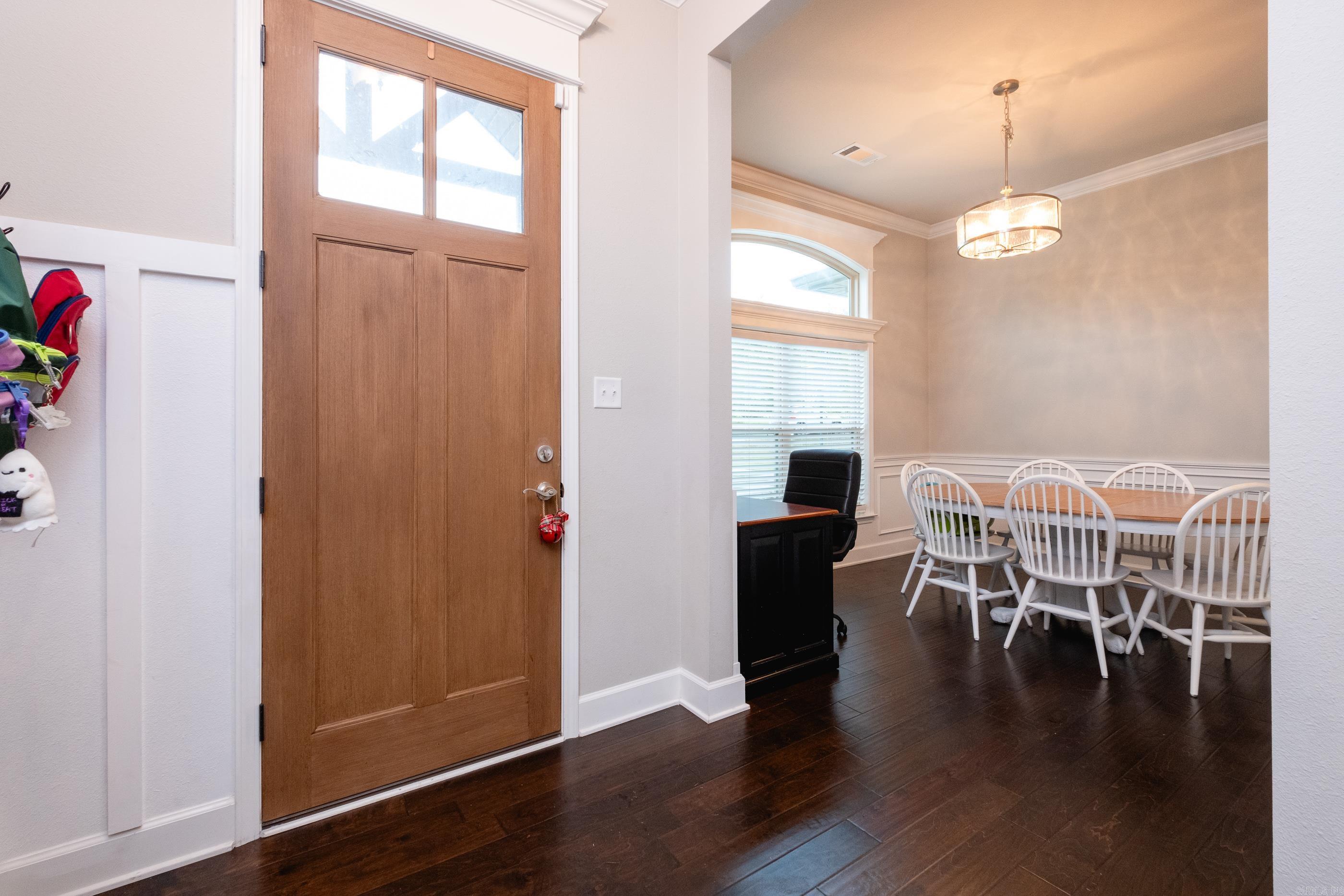 PINEWOOD ESTATES - Residential