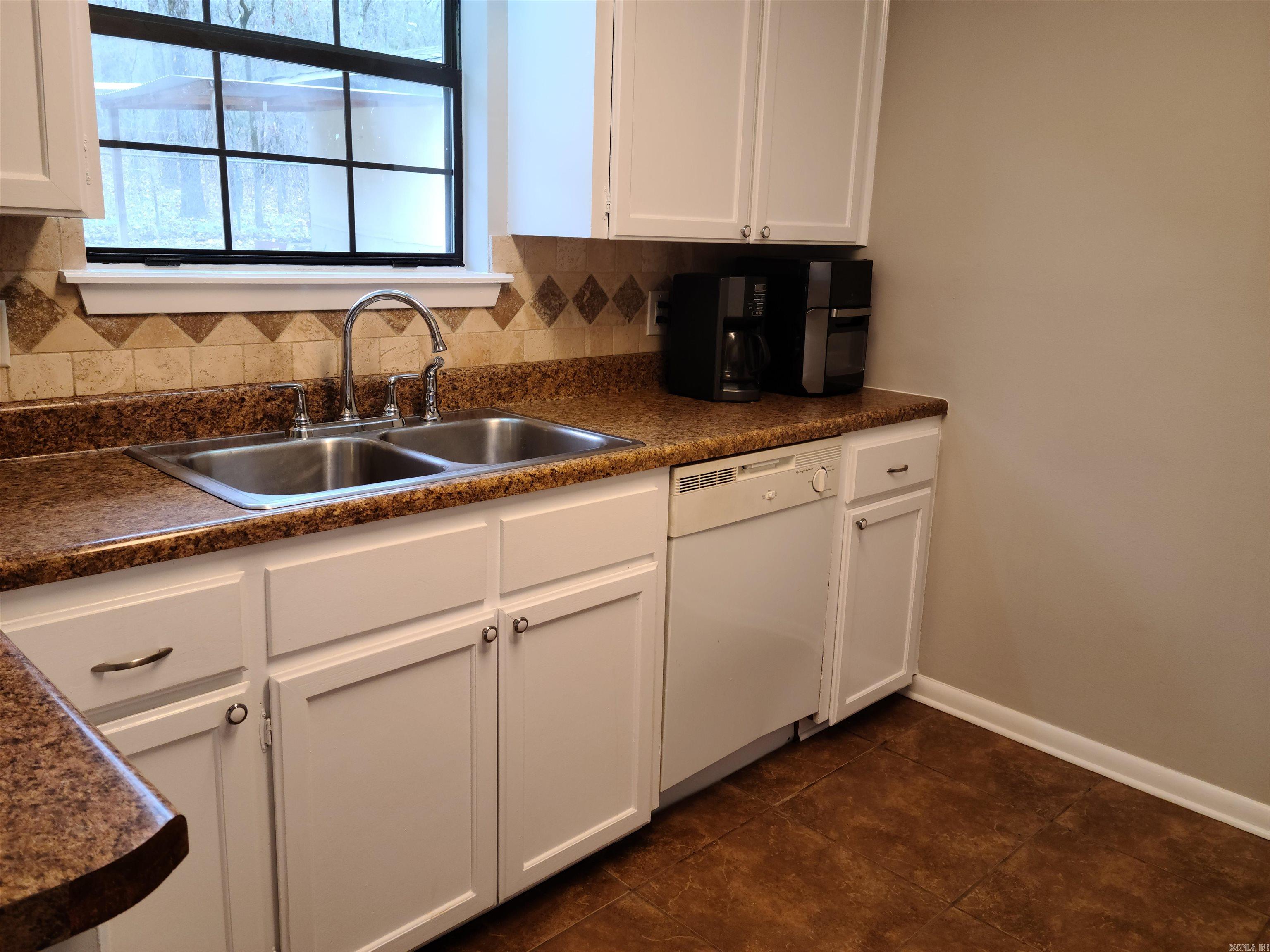 EAGLES NEST - Residential