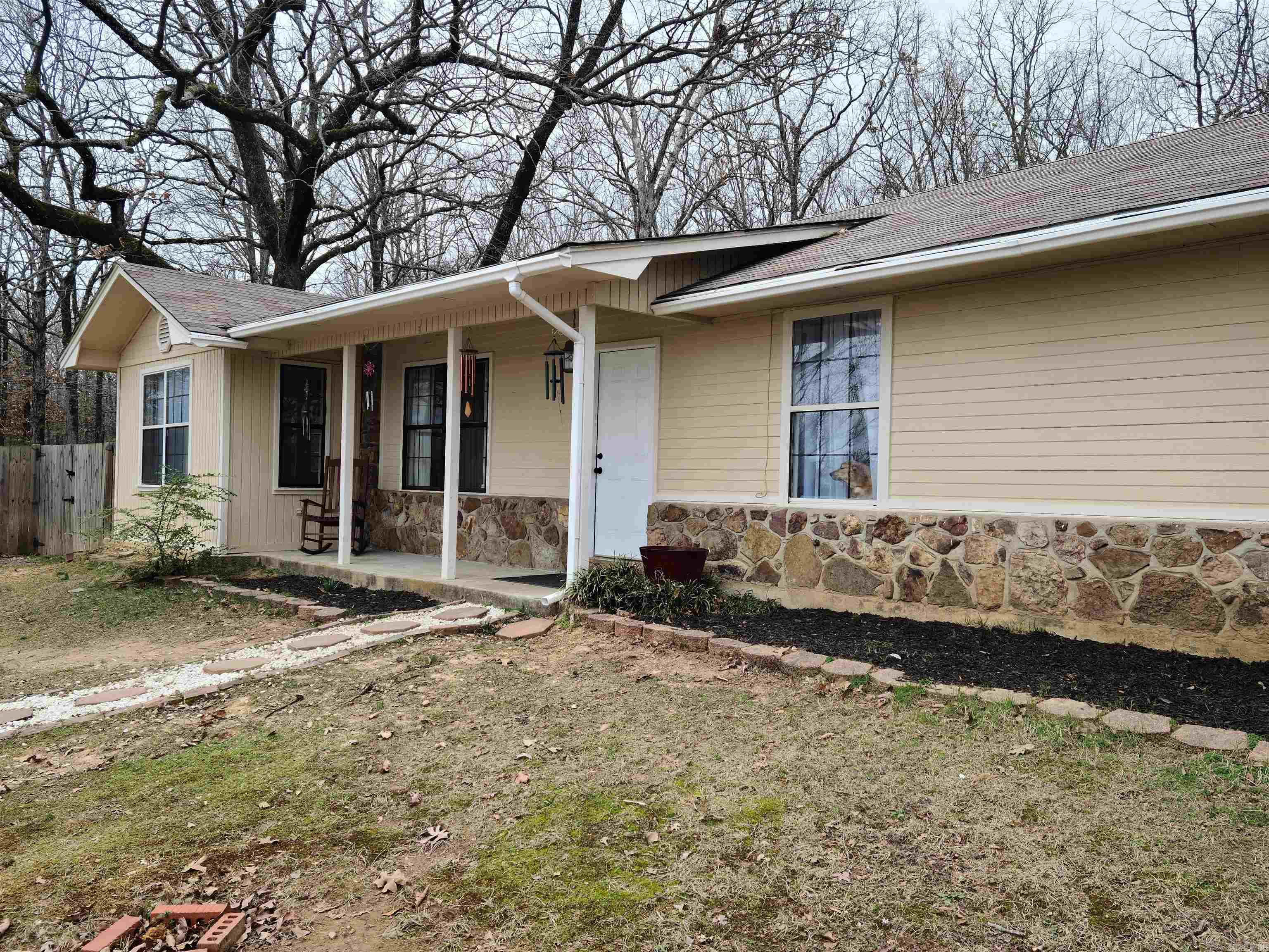 EAGLES NEST - Residential