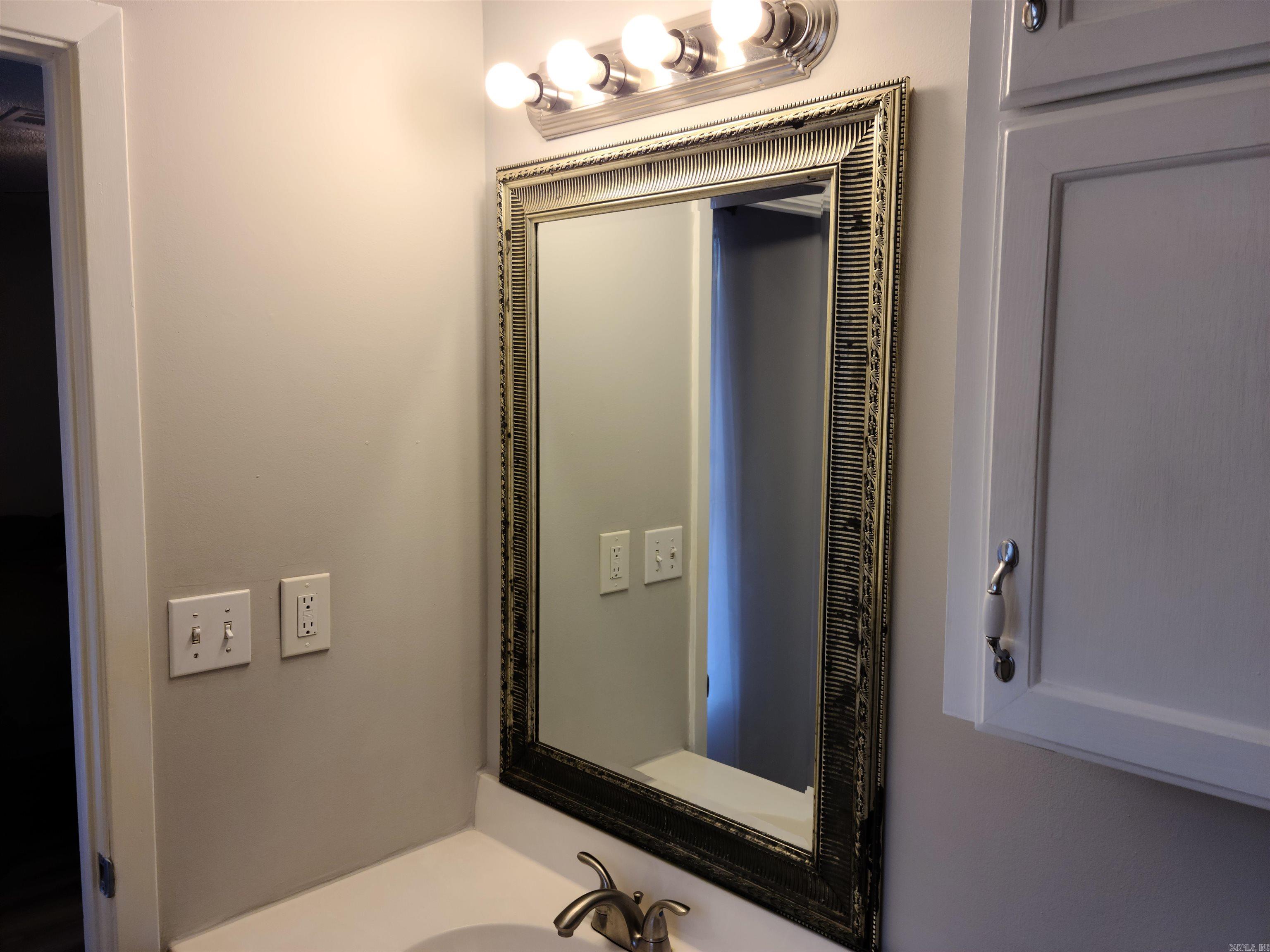 EAGLES NEST - Residential