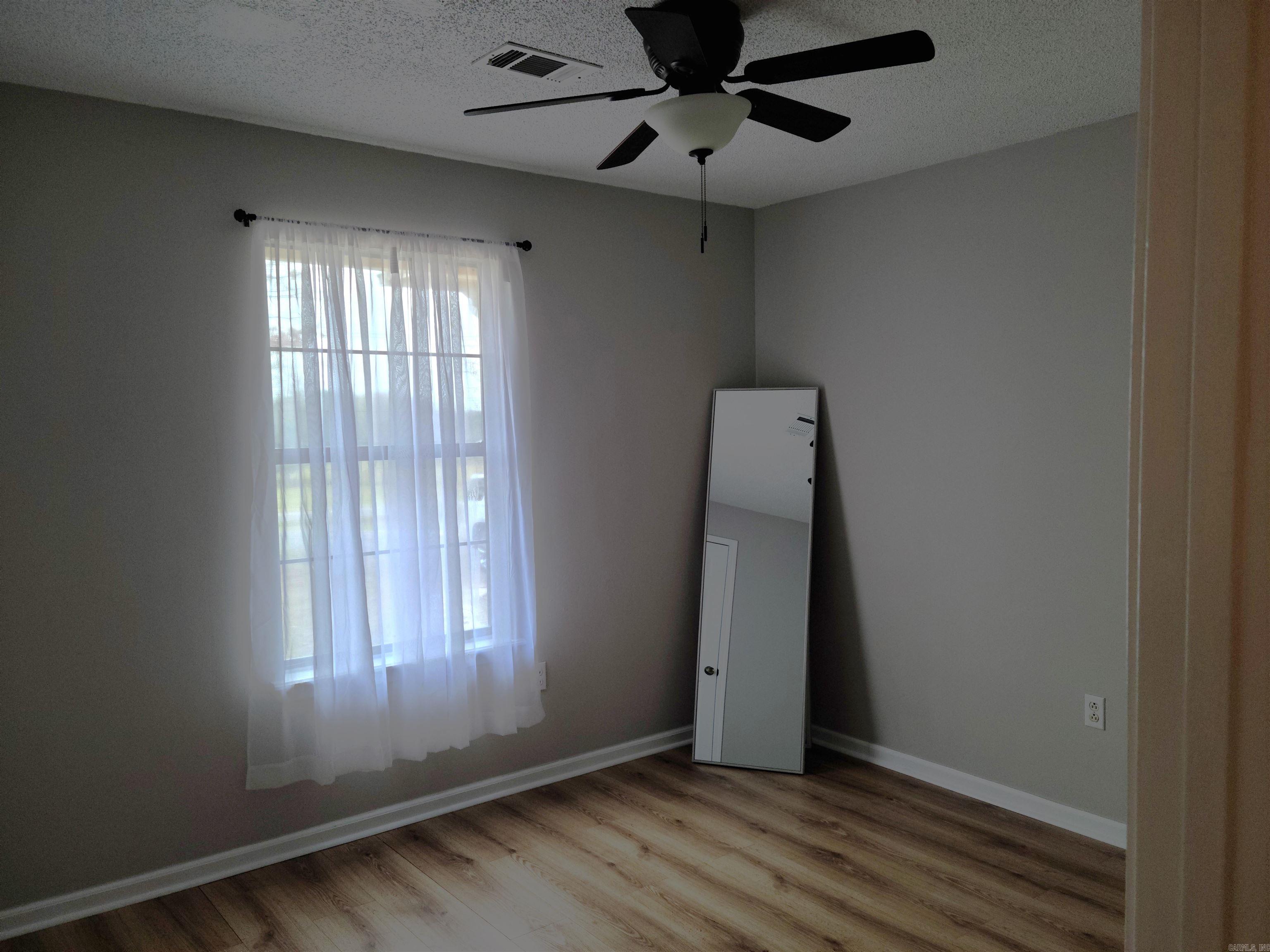 EAGLES NEST - Residential