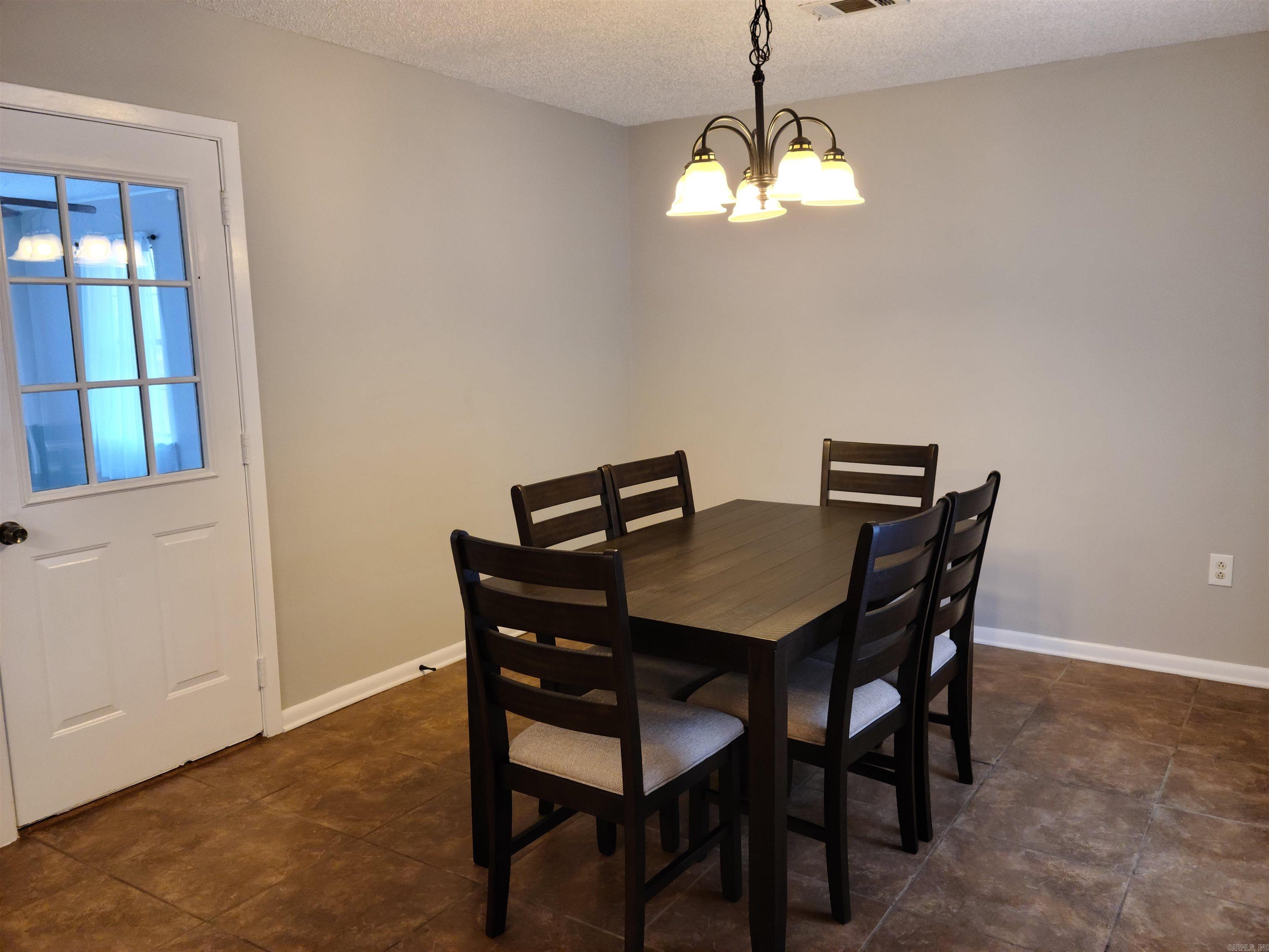 EAGLES NEST - Residential