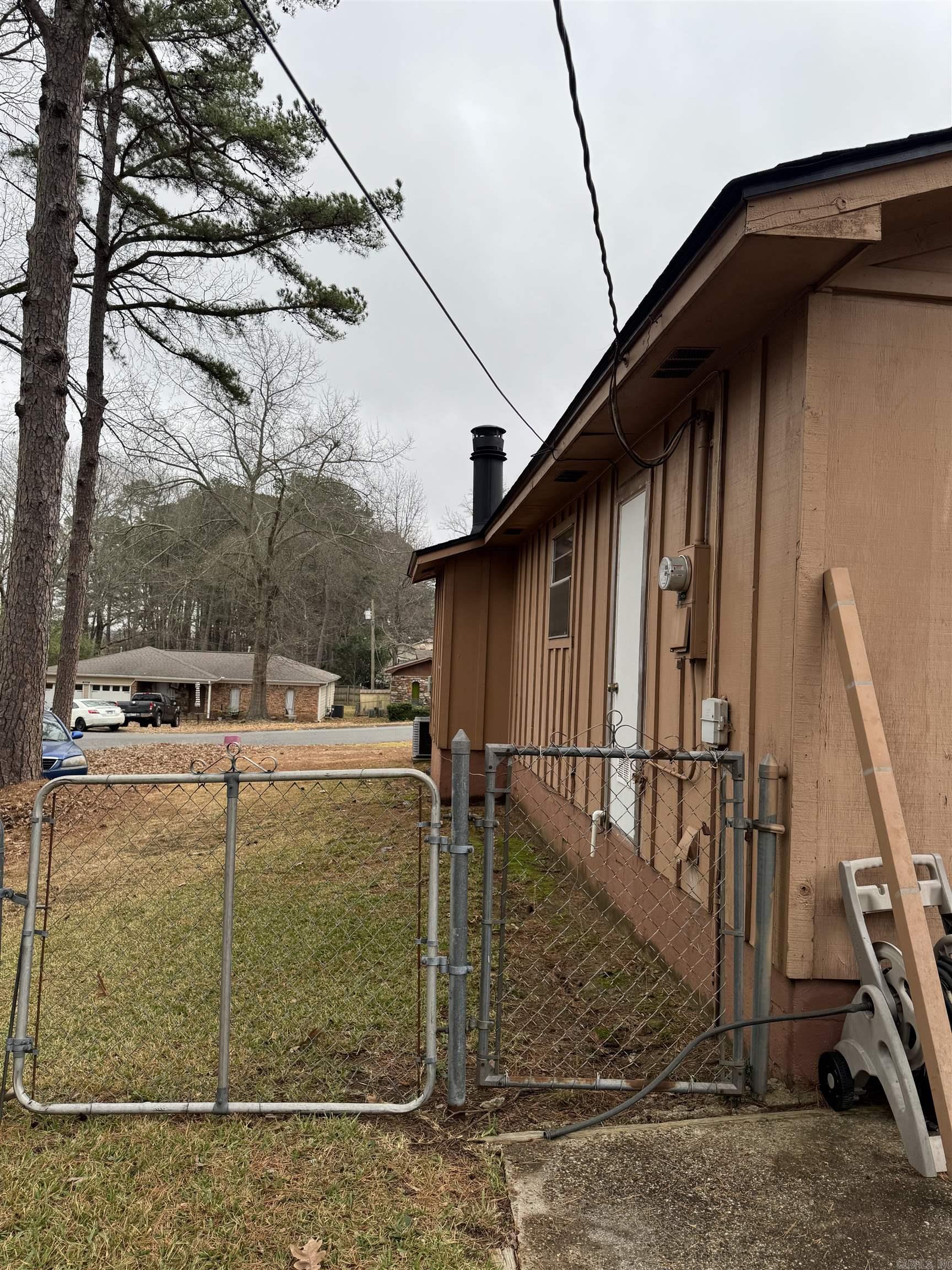 TWIN LAKES - Residential