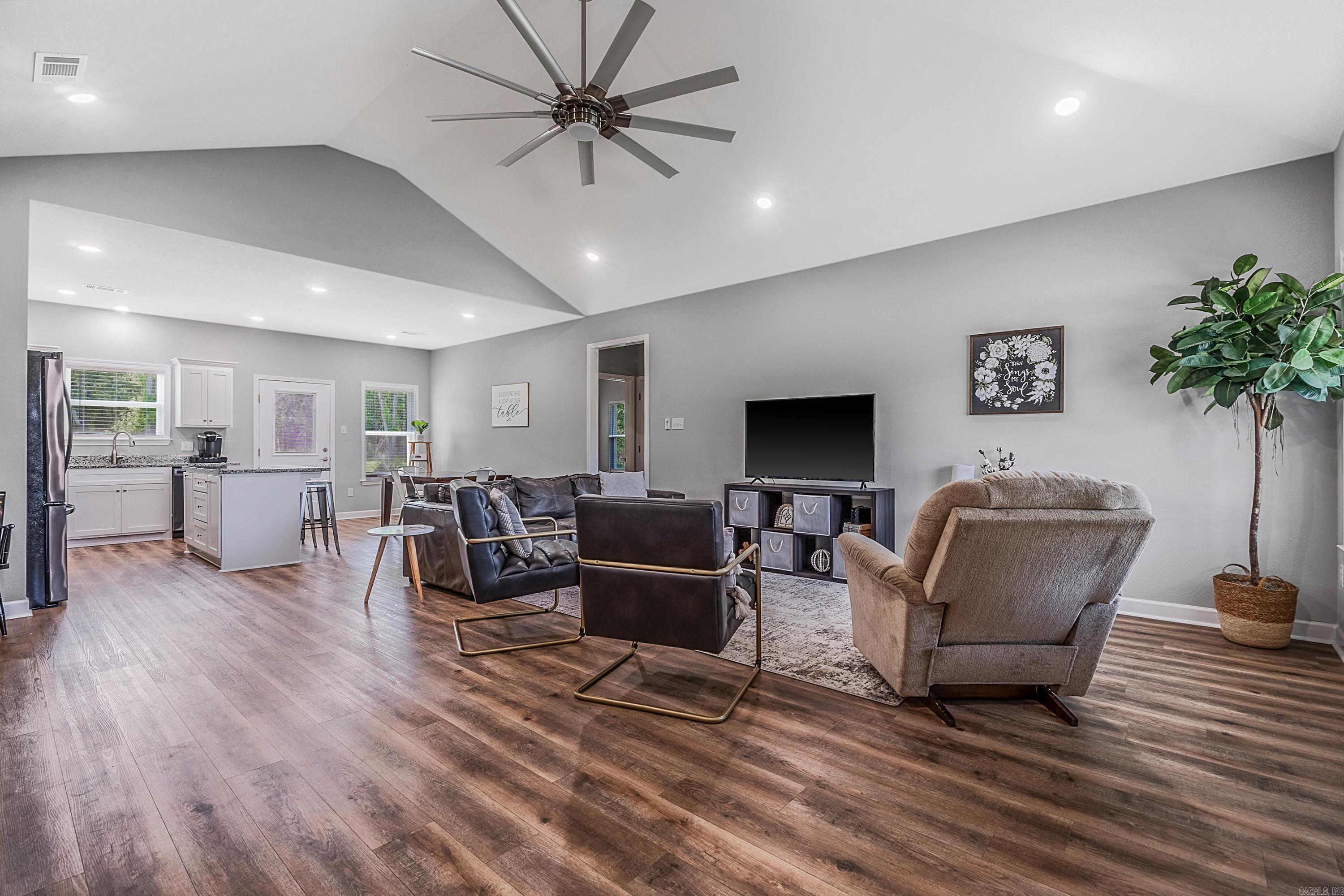 OTTO LANDING - Residential