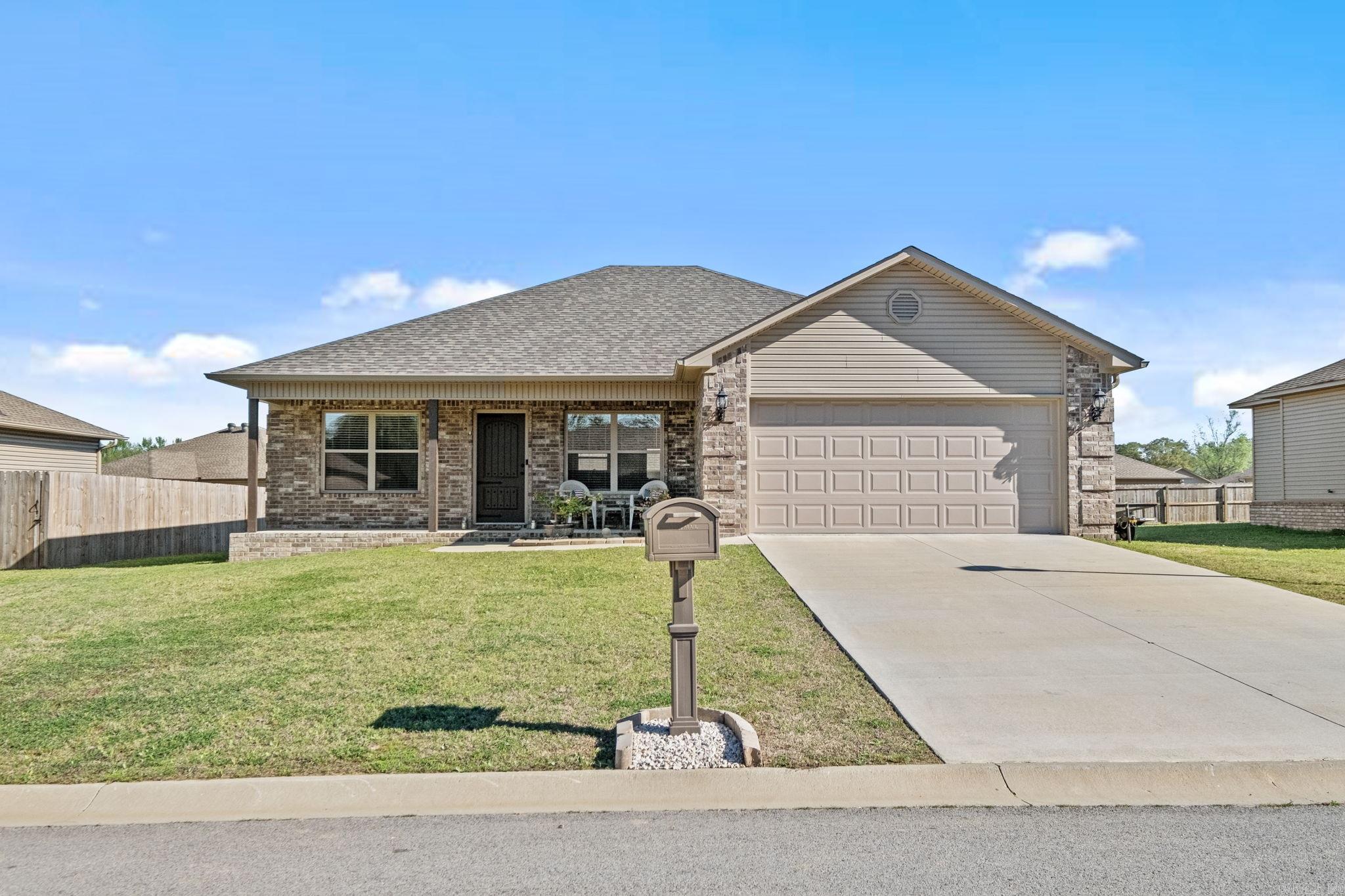 LILLY ANN PLACE - Residential