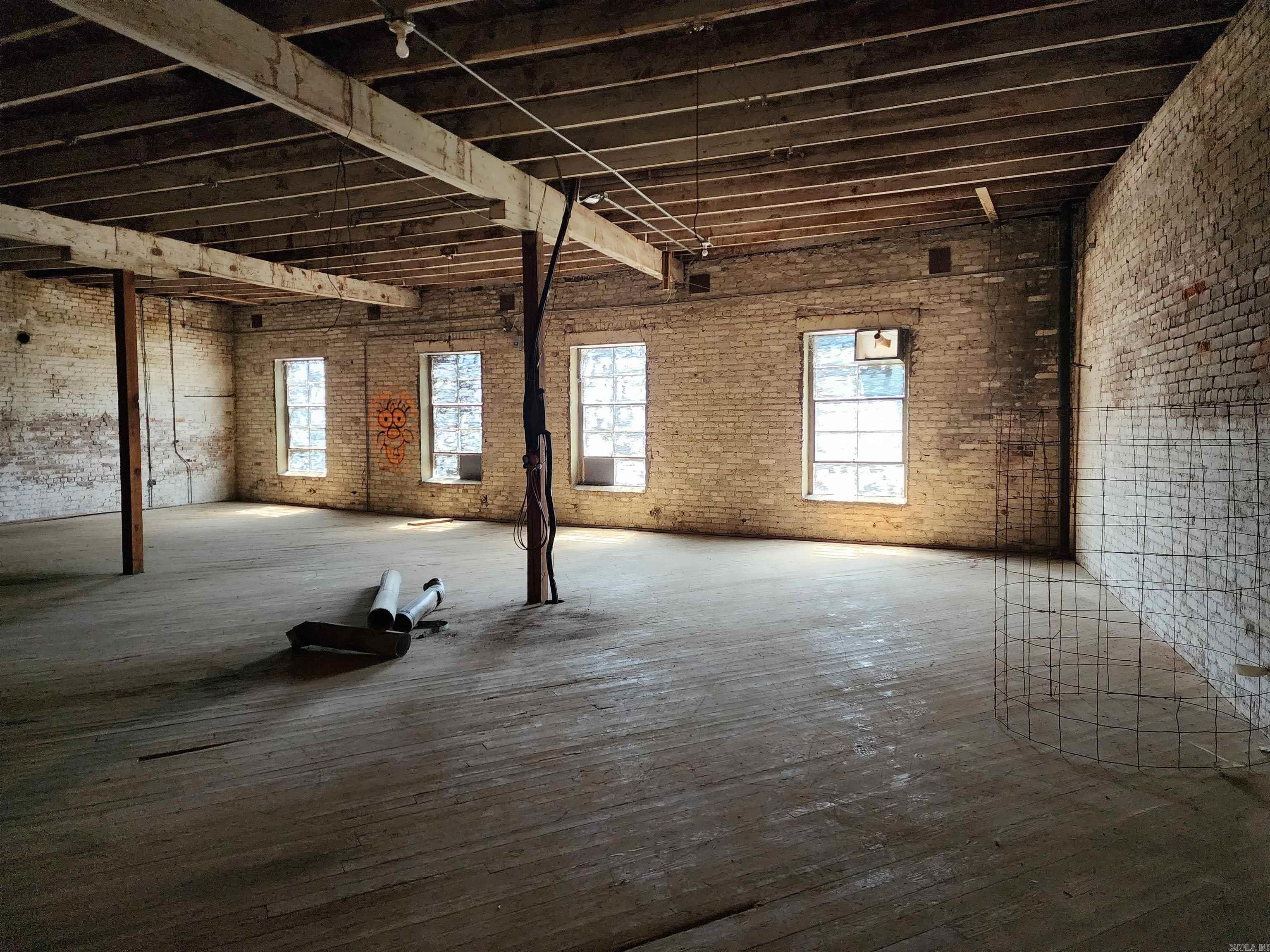 Hs Land & Imp - Commercial Sale